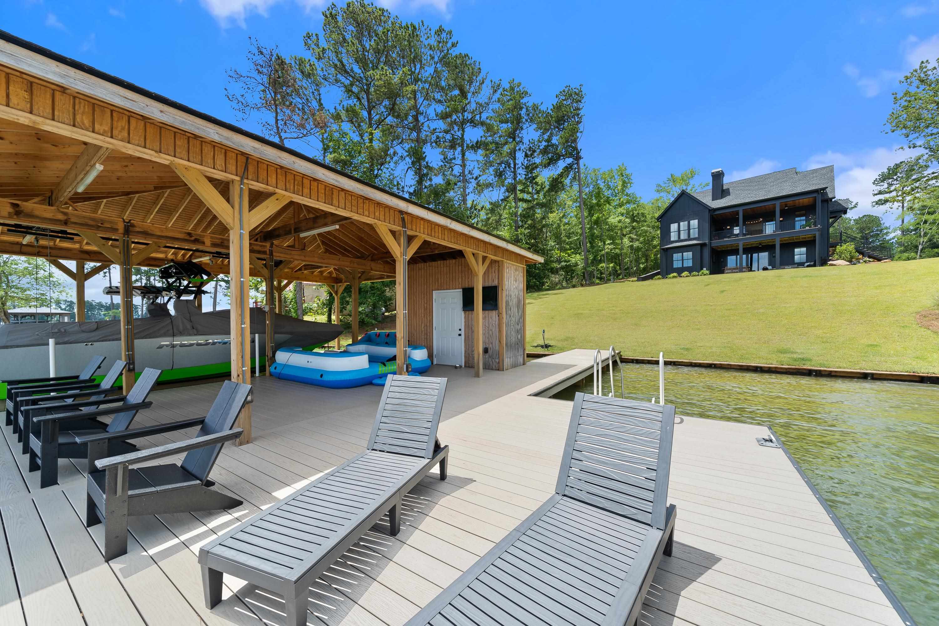 156 DOGWOOD DRIVE