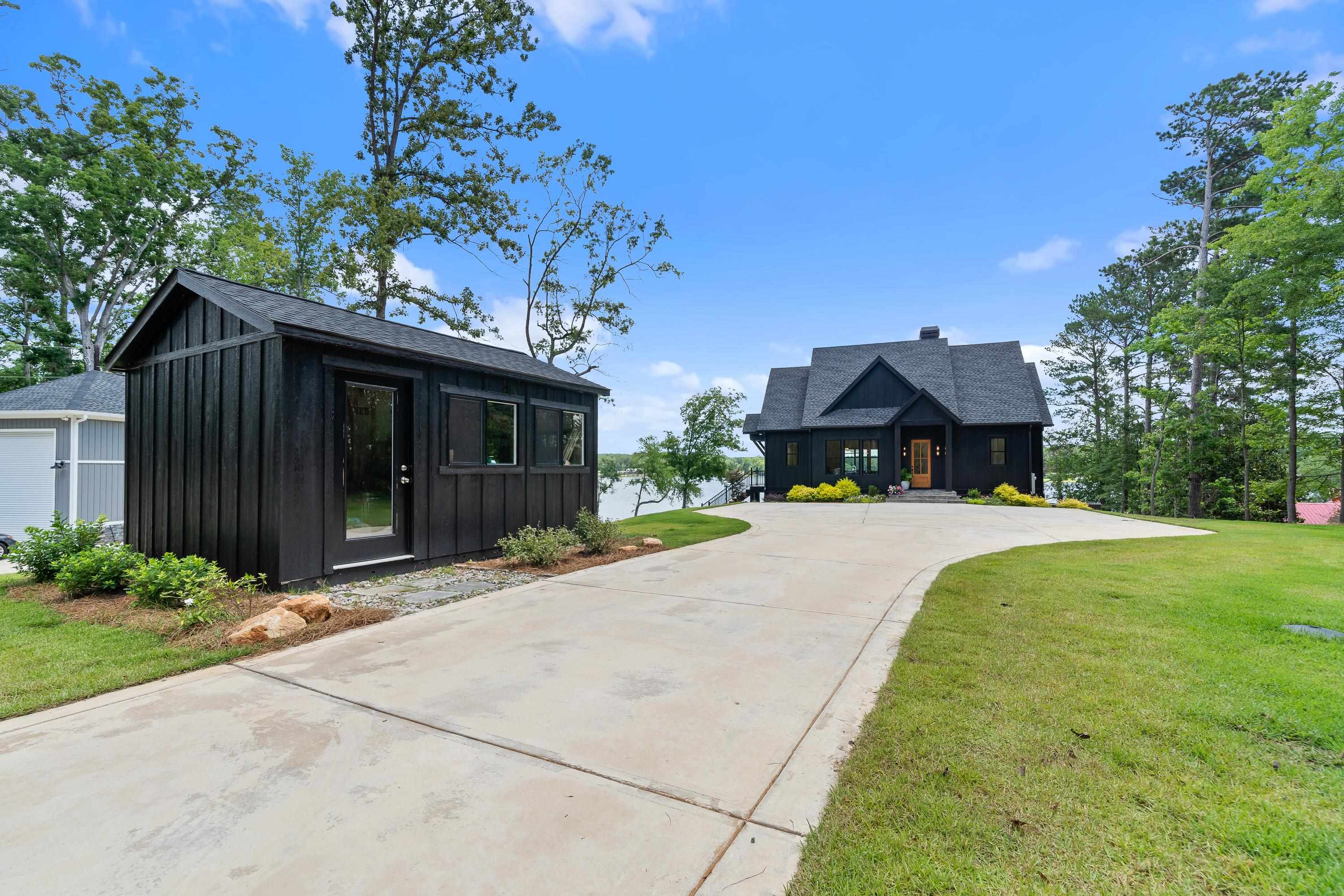 156 DOGWOOD DRIVE