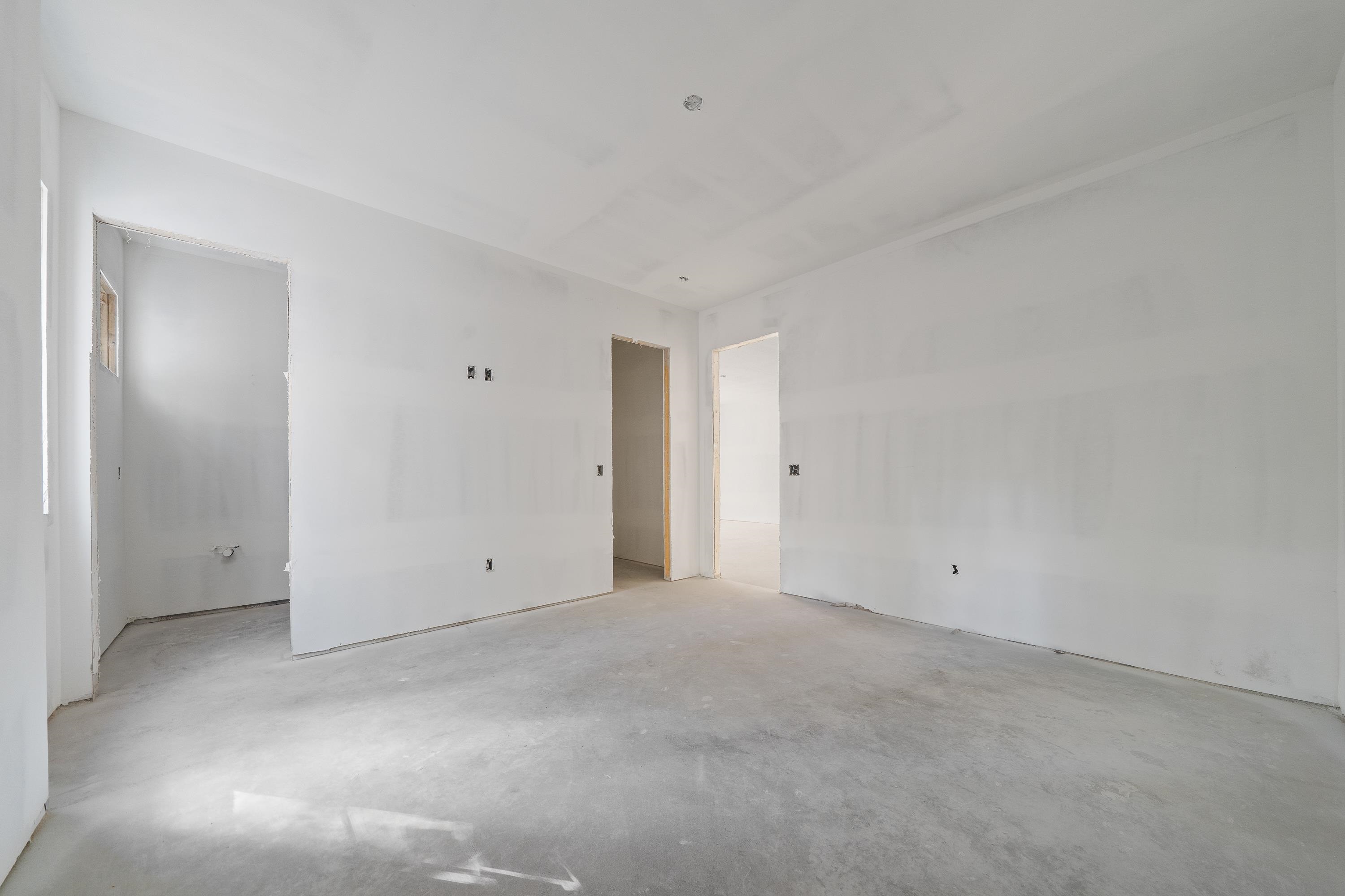 251 EAST RIVERBEND DRIVE