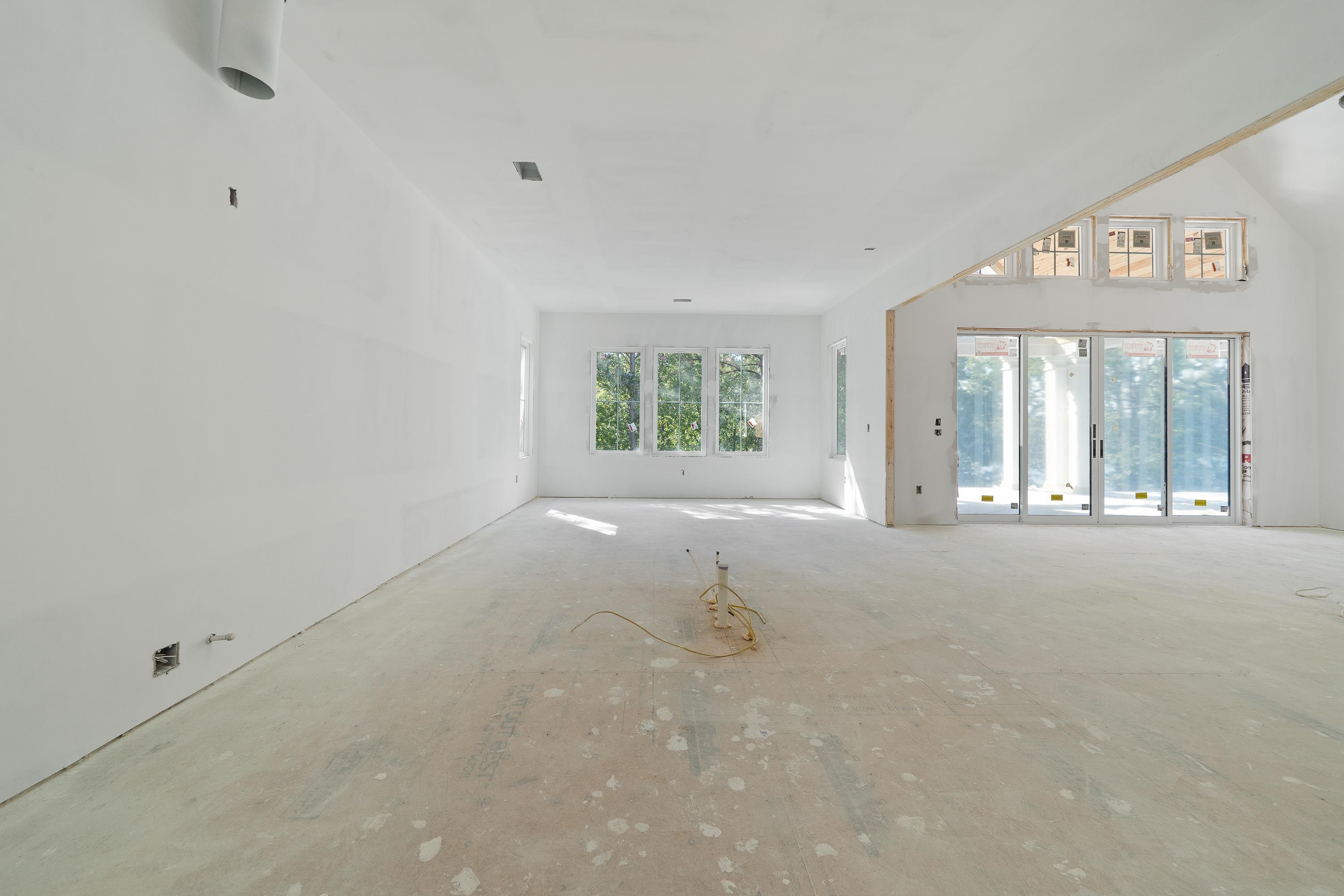 251 EAST RIVERBEND DRIVE