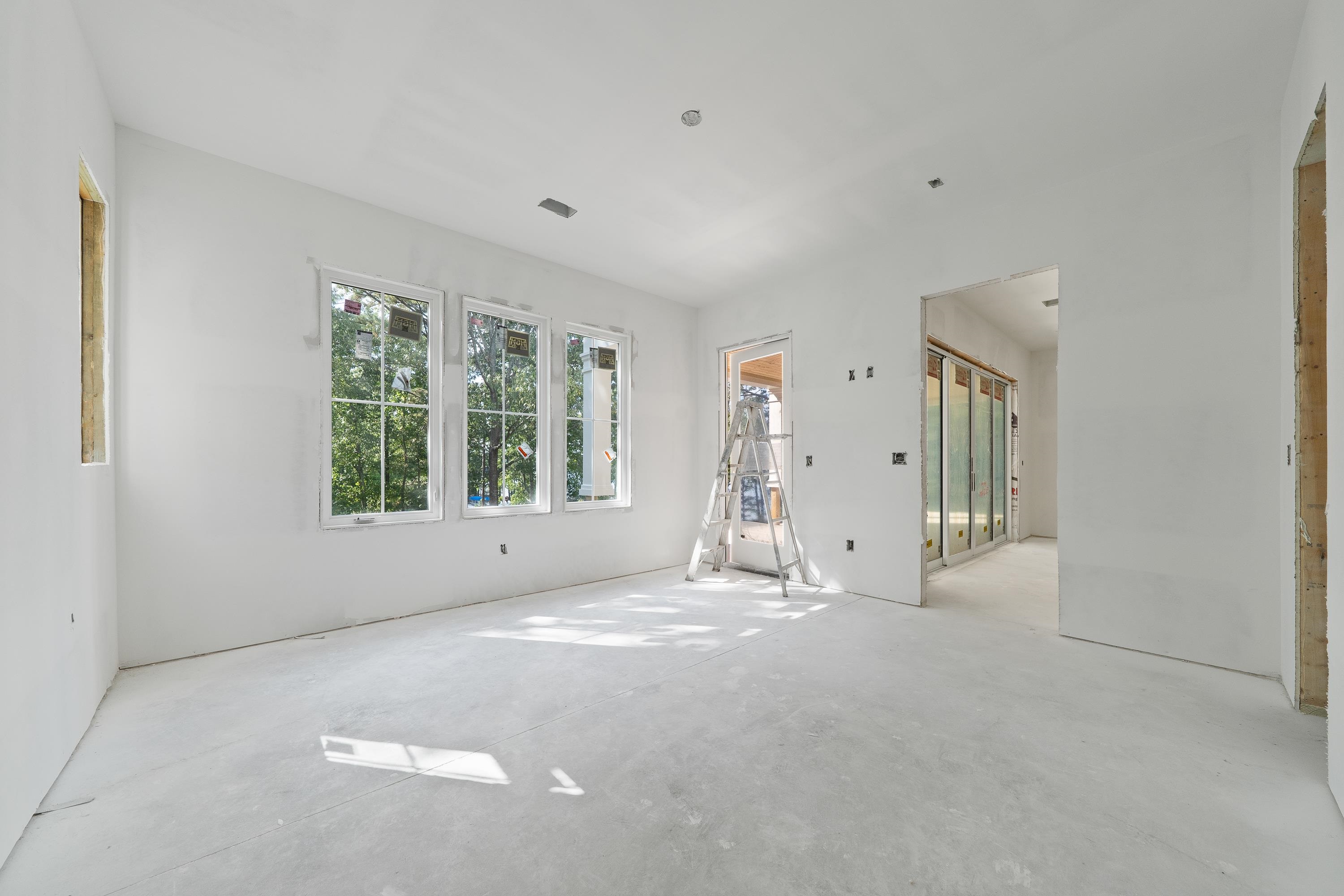 251 EAST RIVERBEND DRIVE