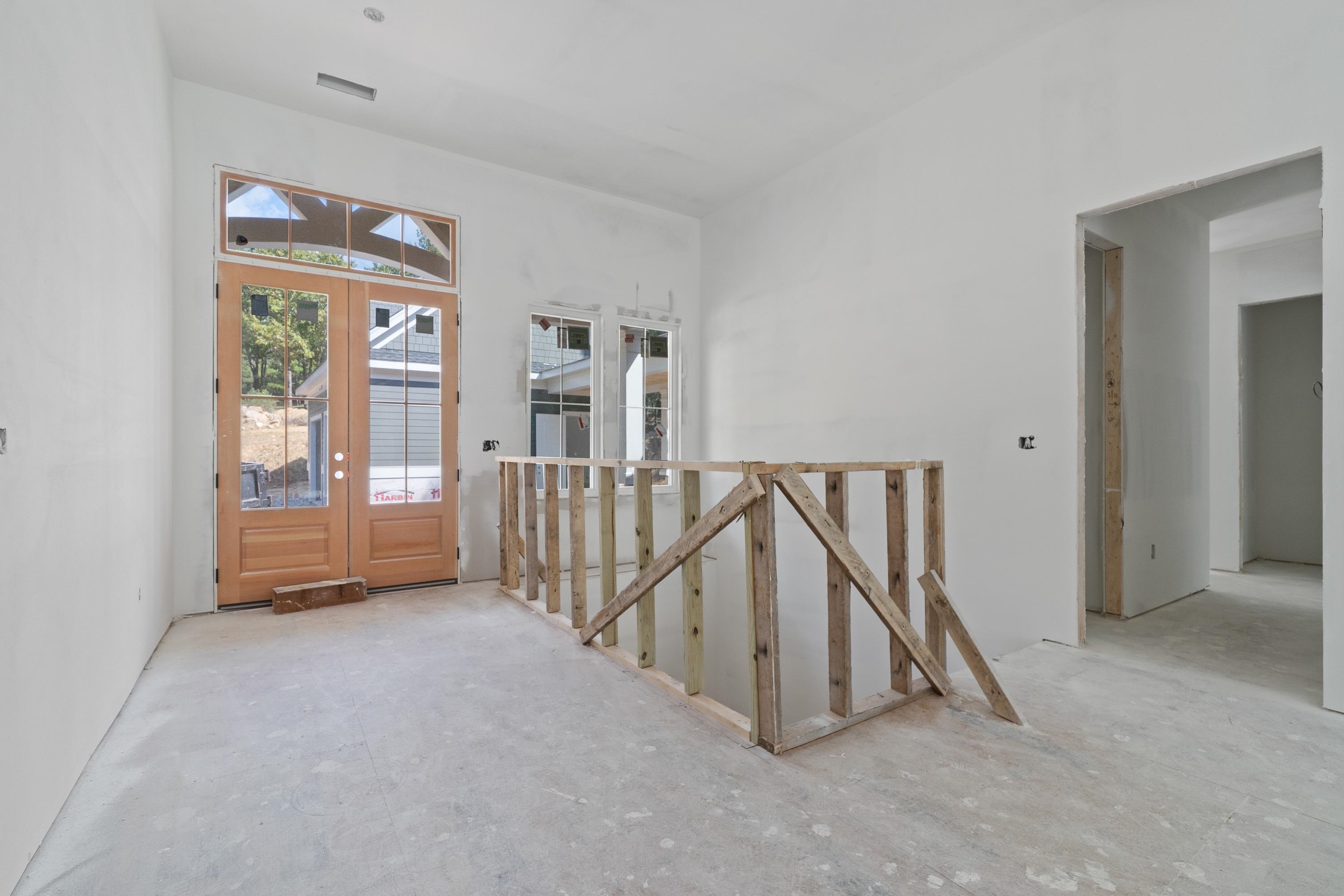 251 EAST RIVERBEND DRIVE