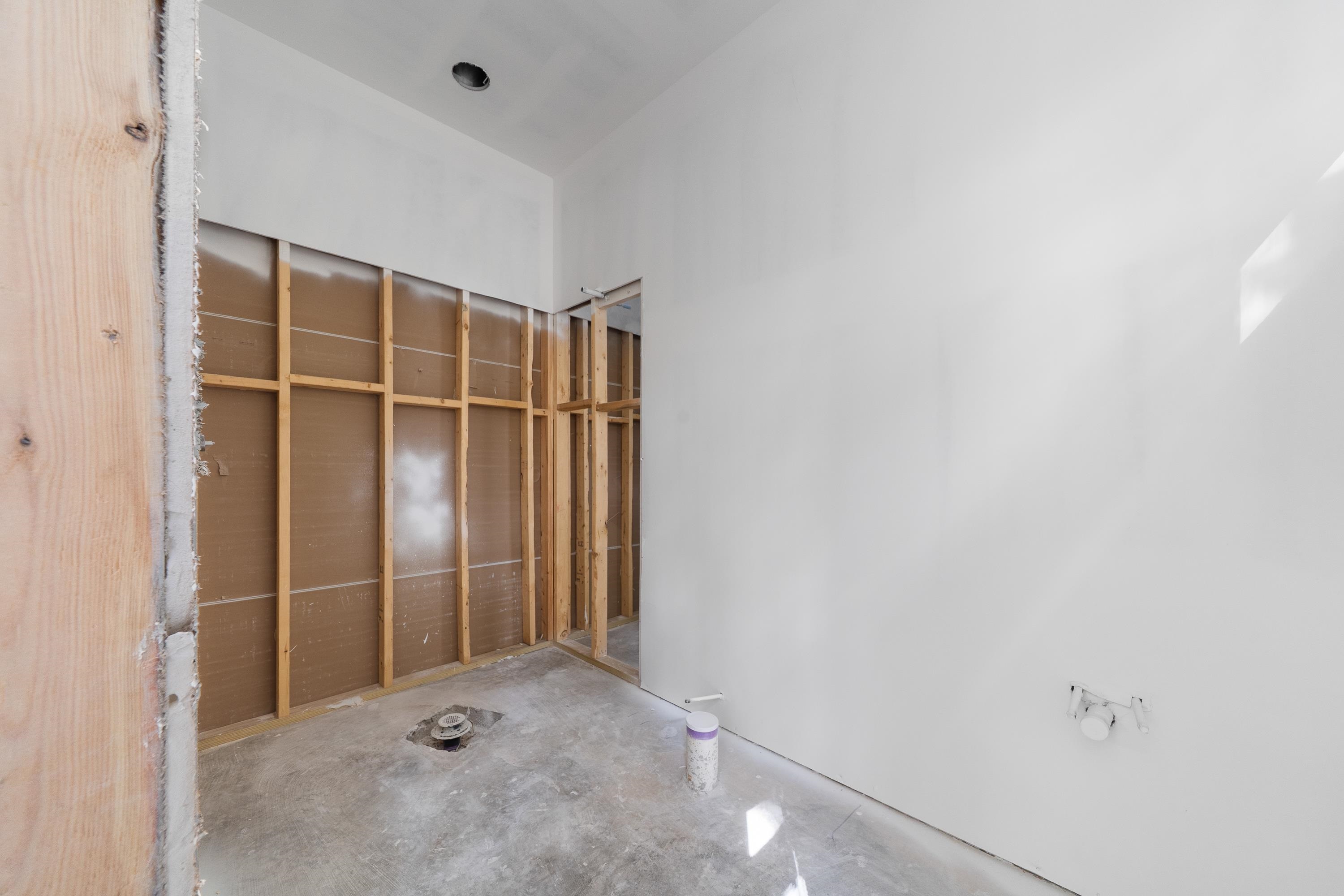 251 EAST RIVERBEND DRIVE