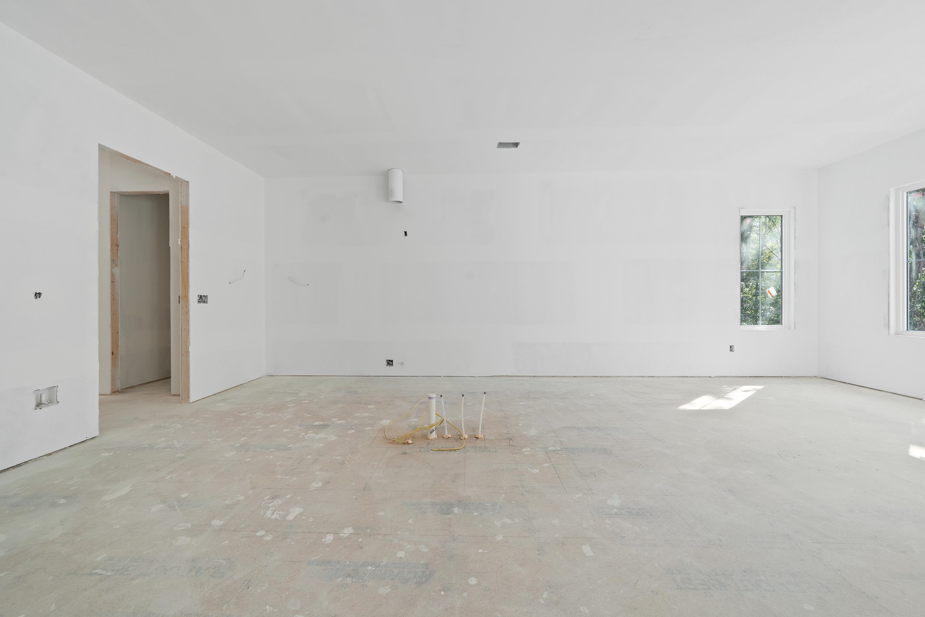 251 EAST RIVERBEND DRIVE