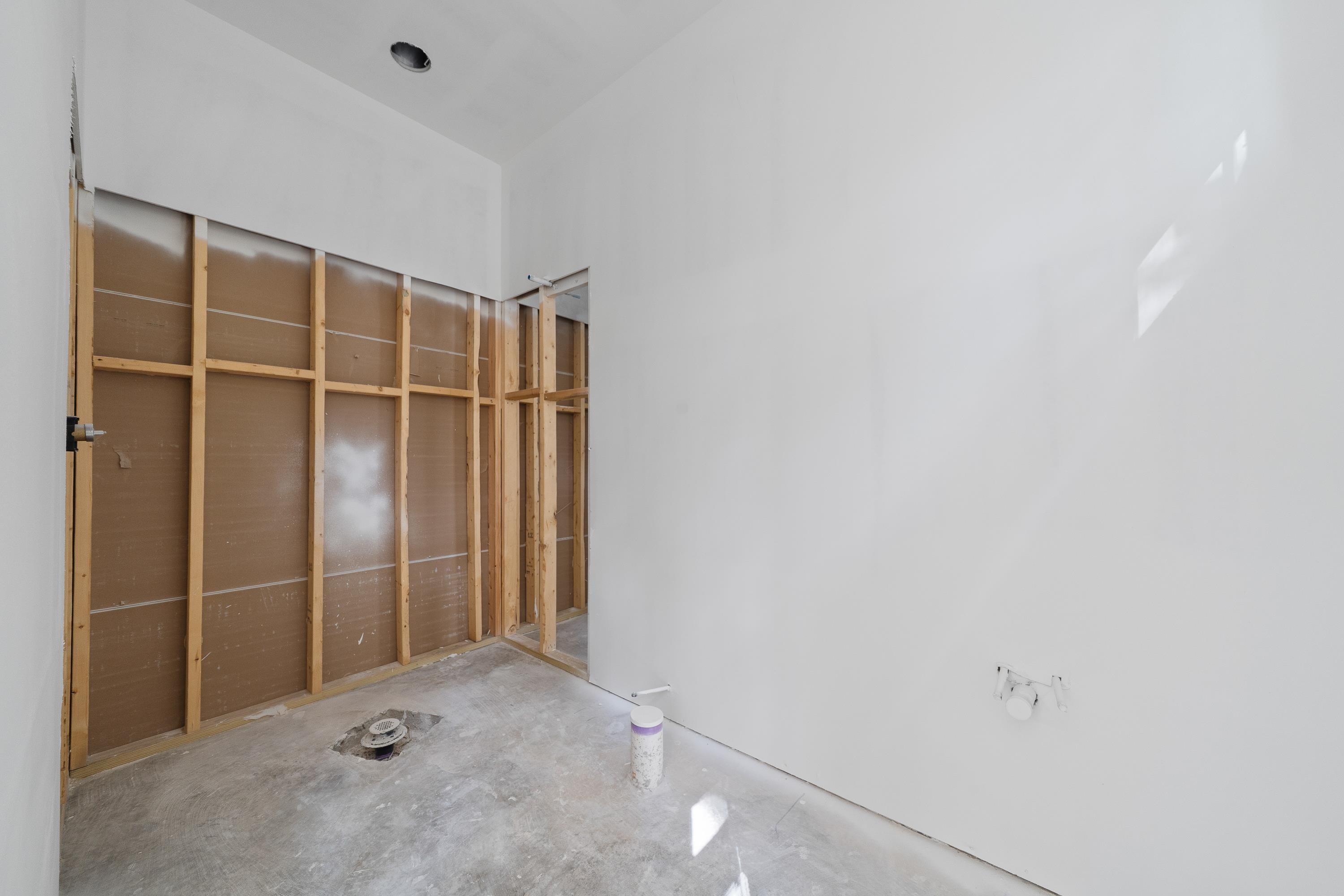 251 EAST RIVERBEND DRIVE