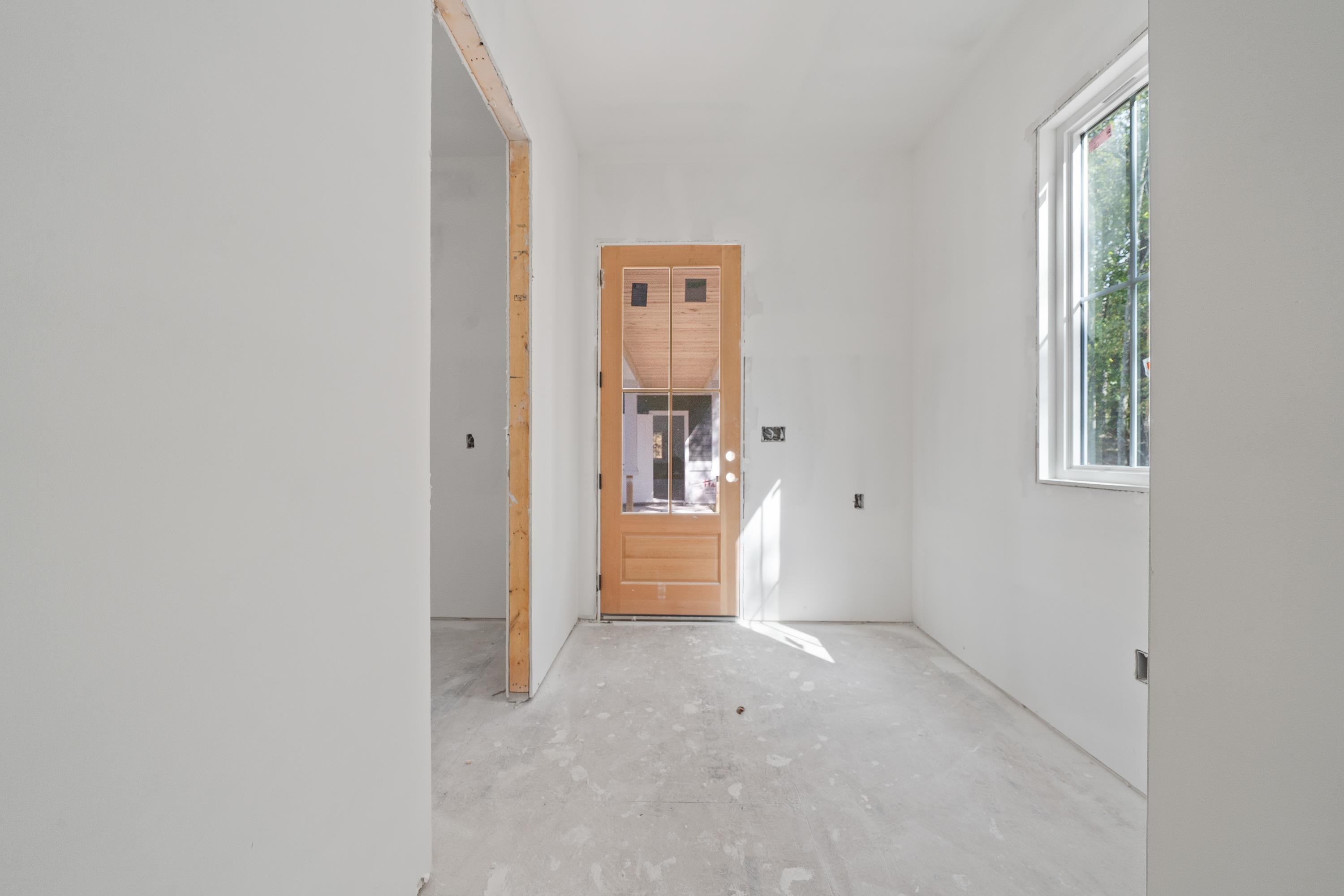 251 EAST RIVERBEND DRIVE