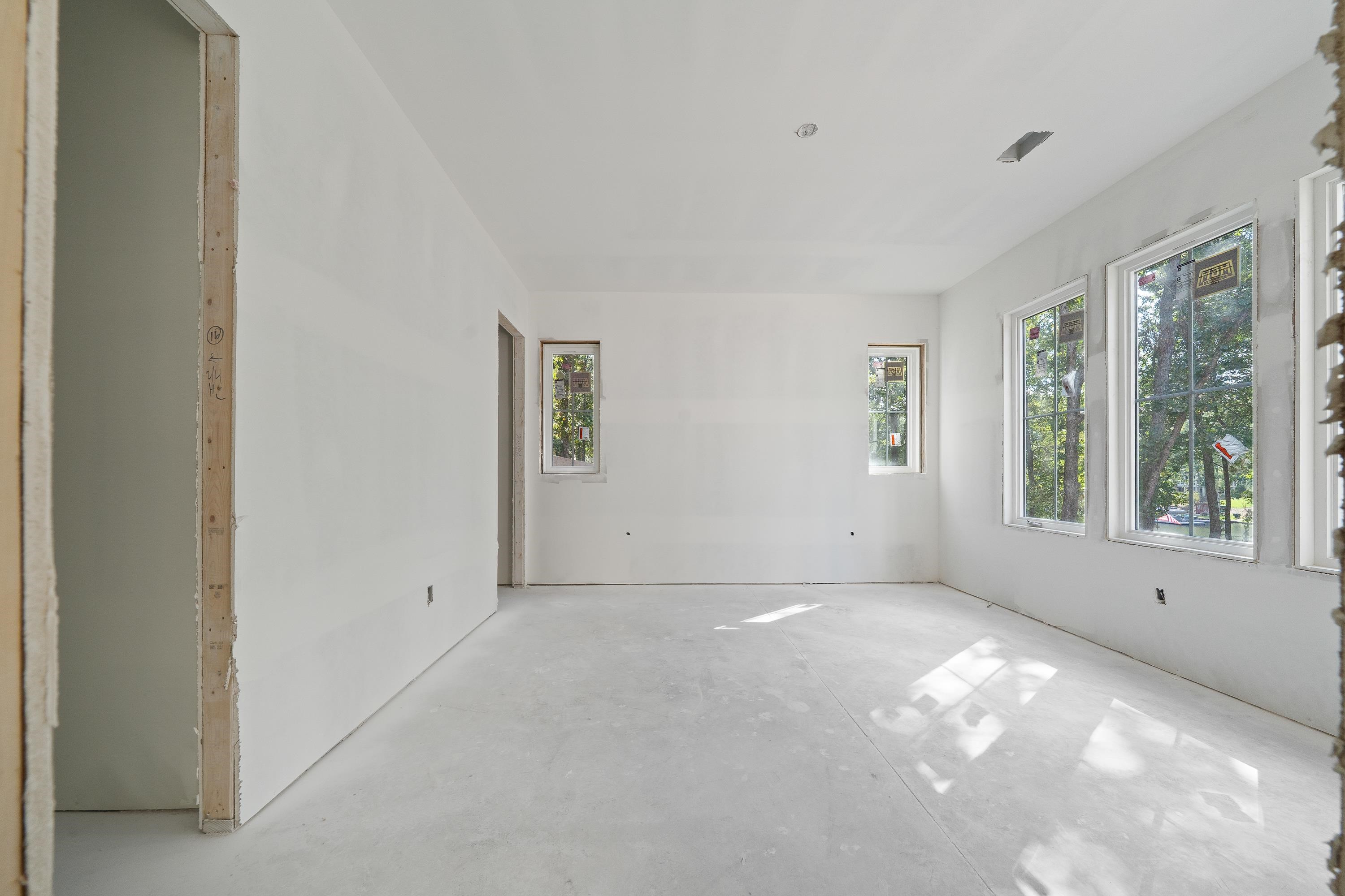 251 EAST RIVERBEND DRIVE