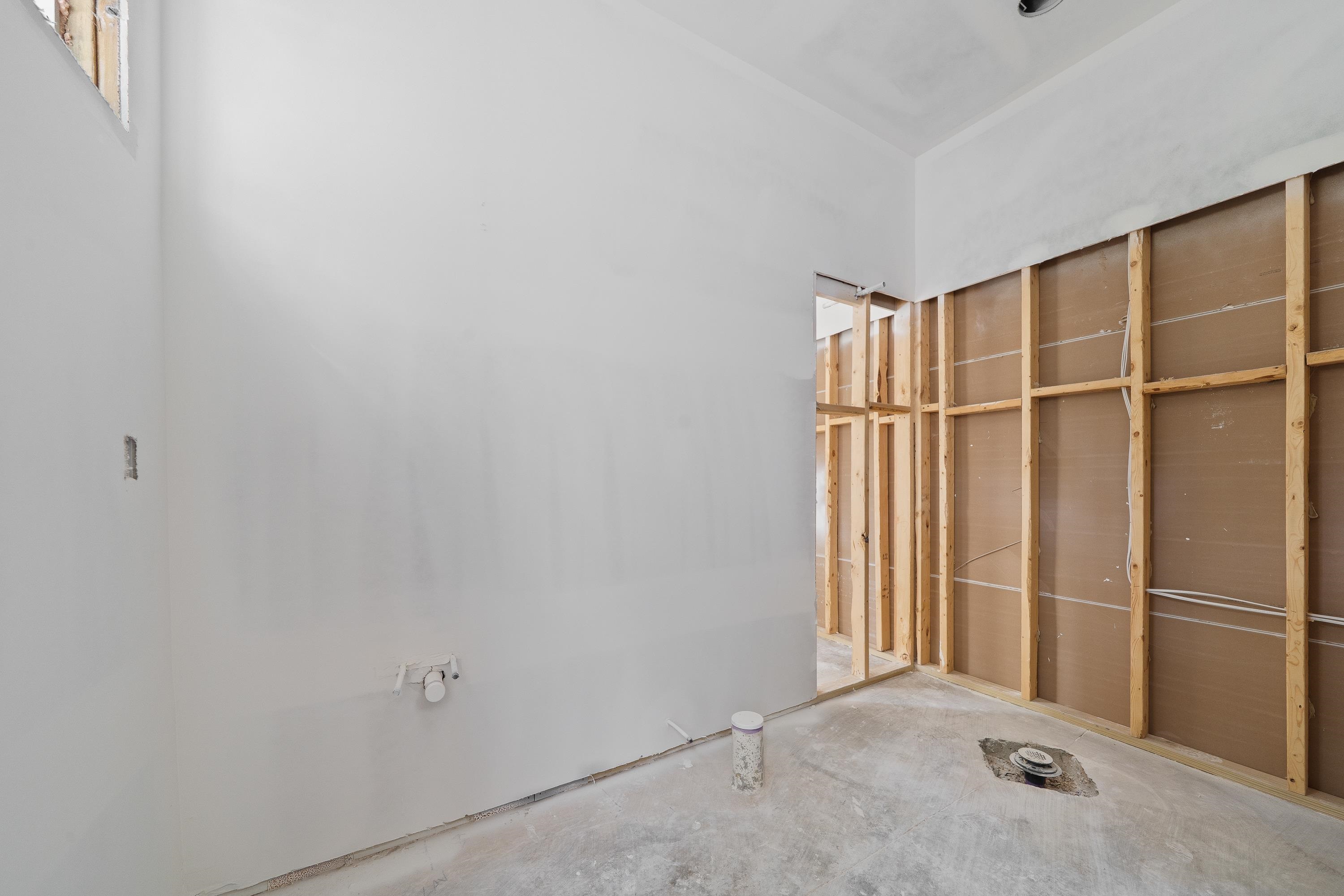 251 EAST RIVERBEND DRIVE