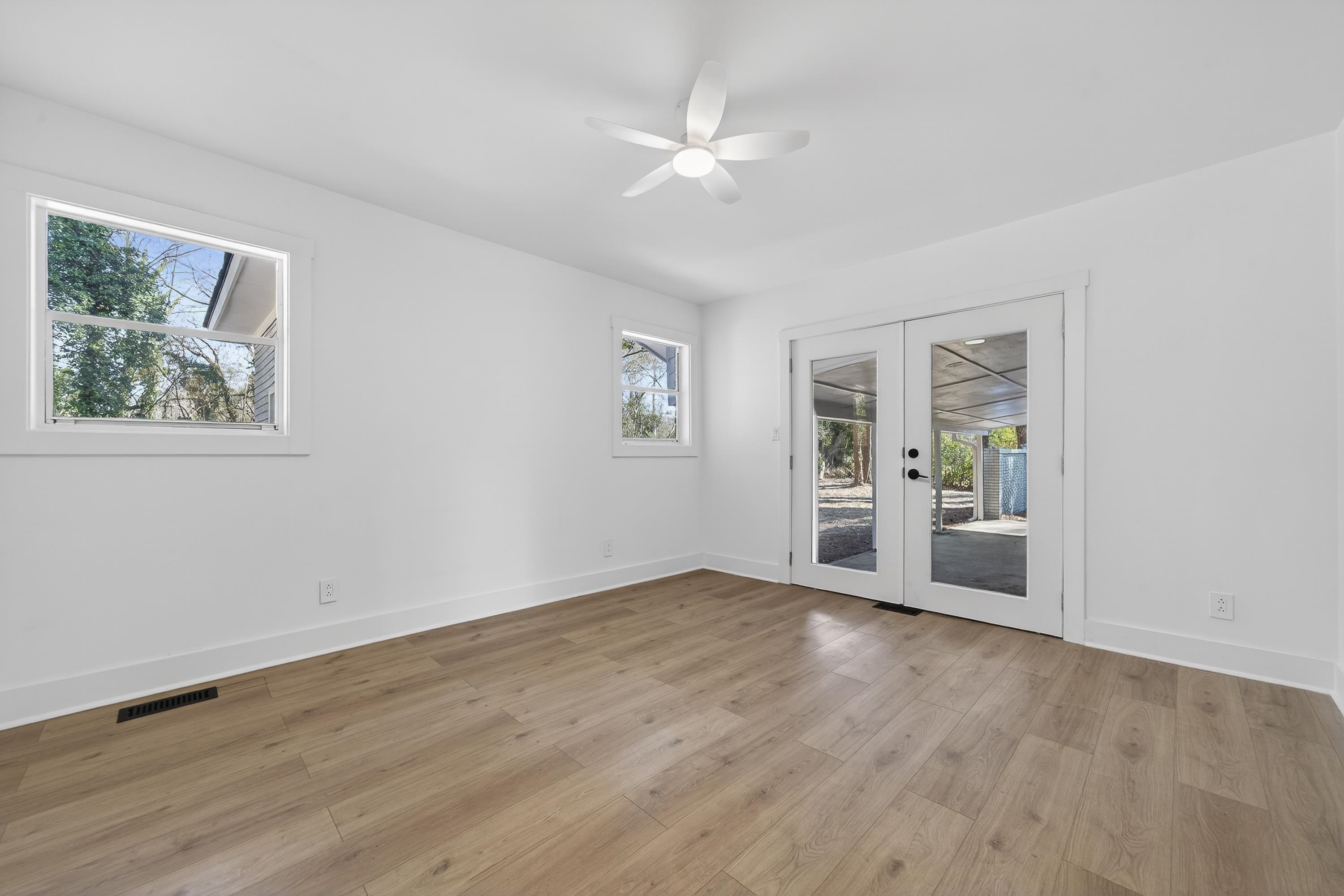 301 CRESTVIEW DRIVE