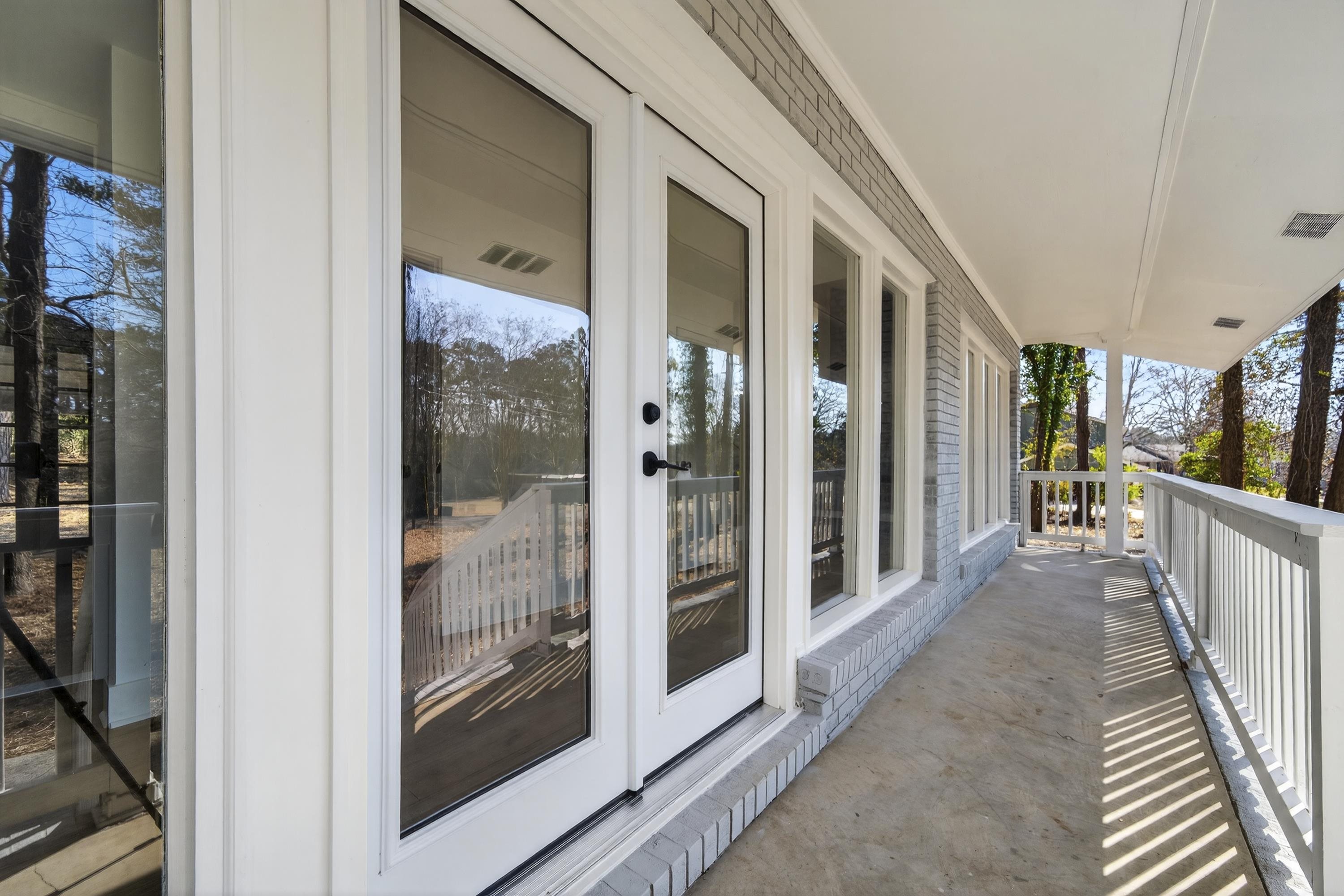 301 CRESTVIEW DRIVE