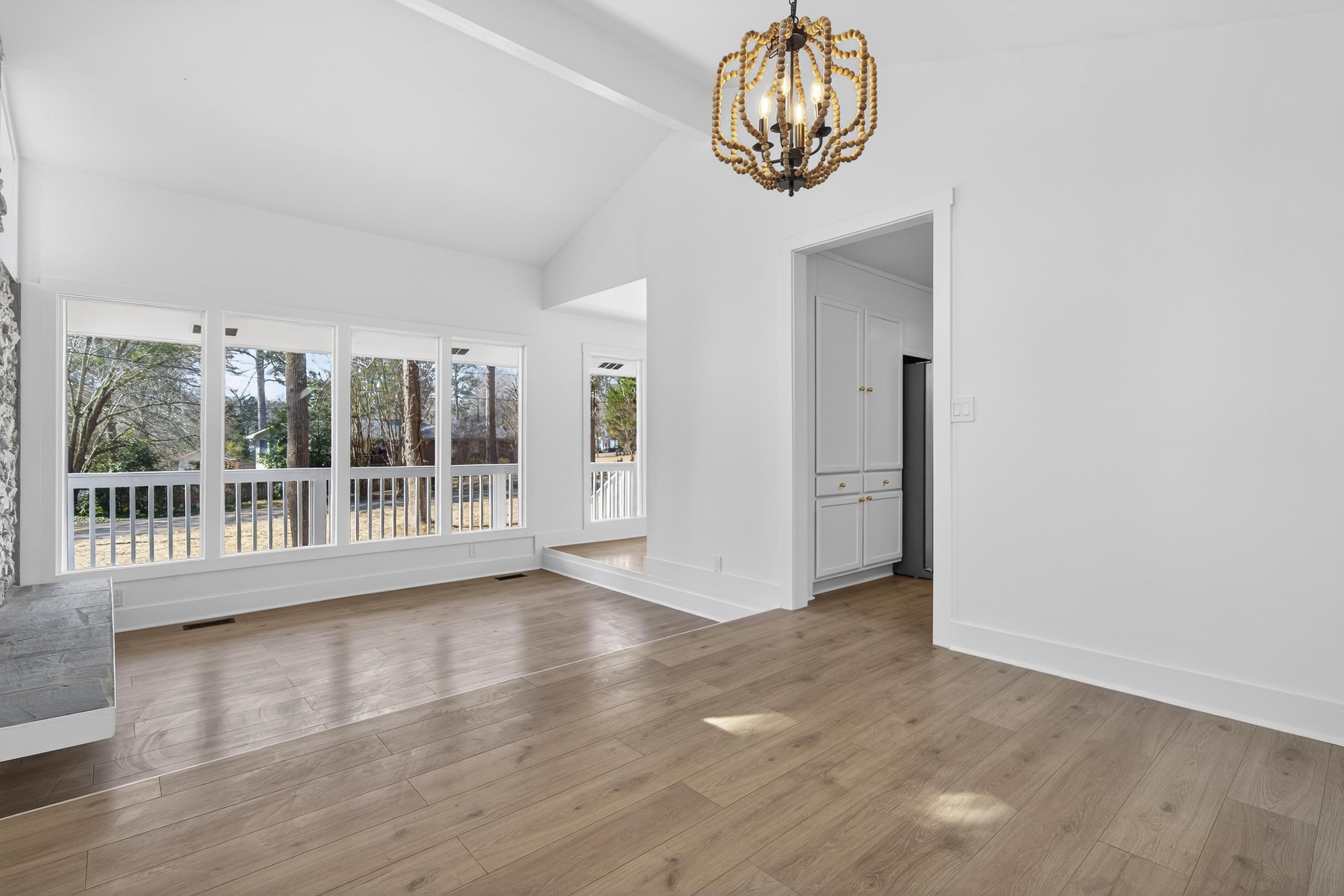 301 CRESTVIEW DRIVE