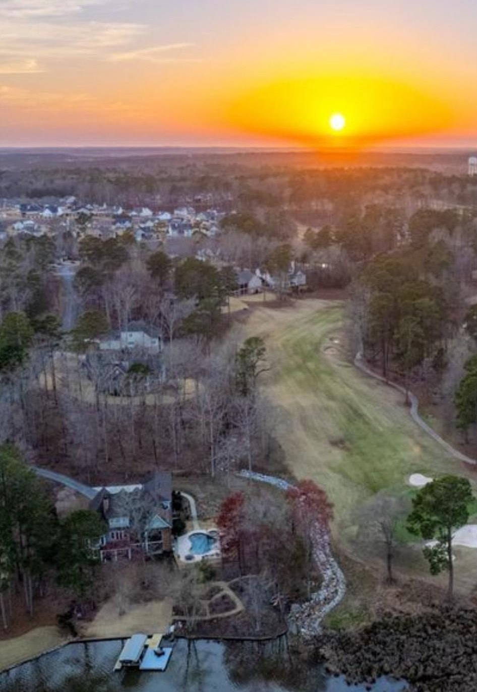 1060 TURNBERRY CIRCLE