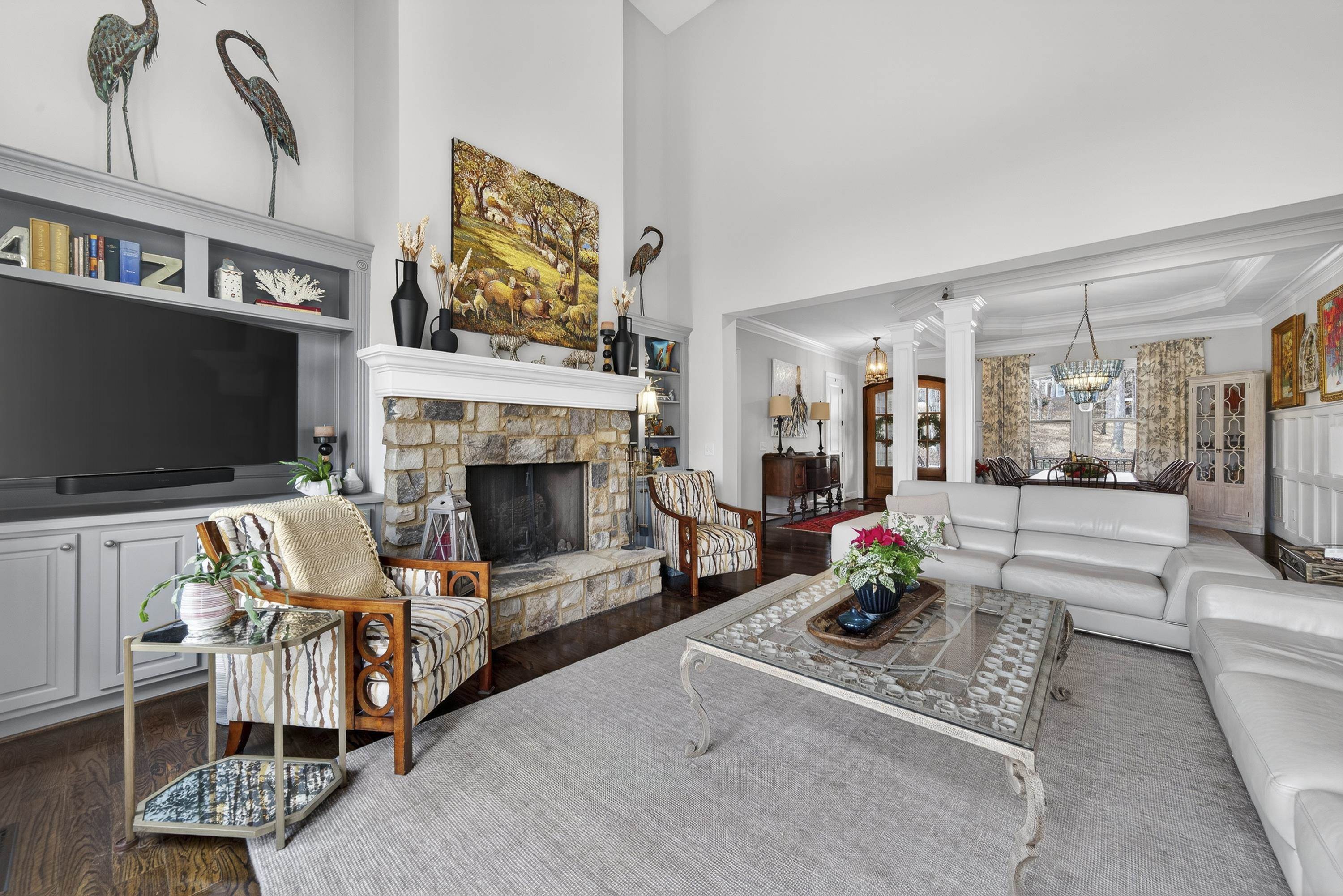 1060 TURNBERRY CIRCLE