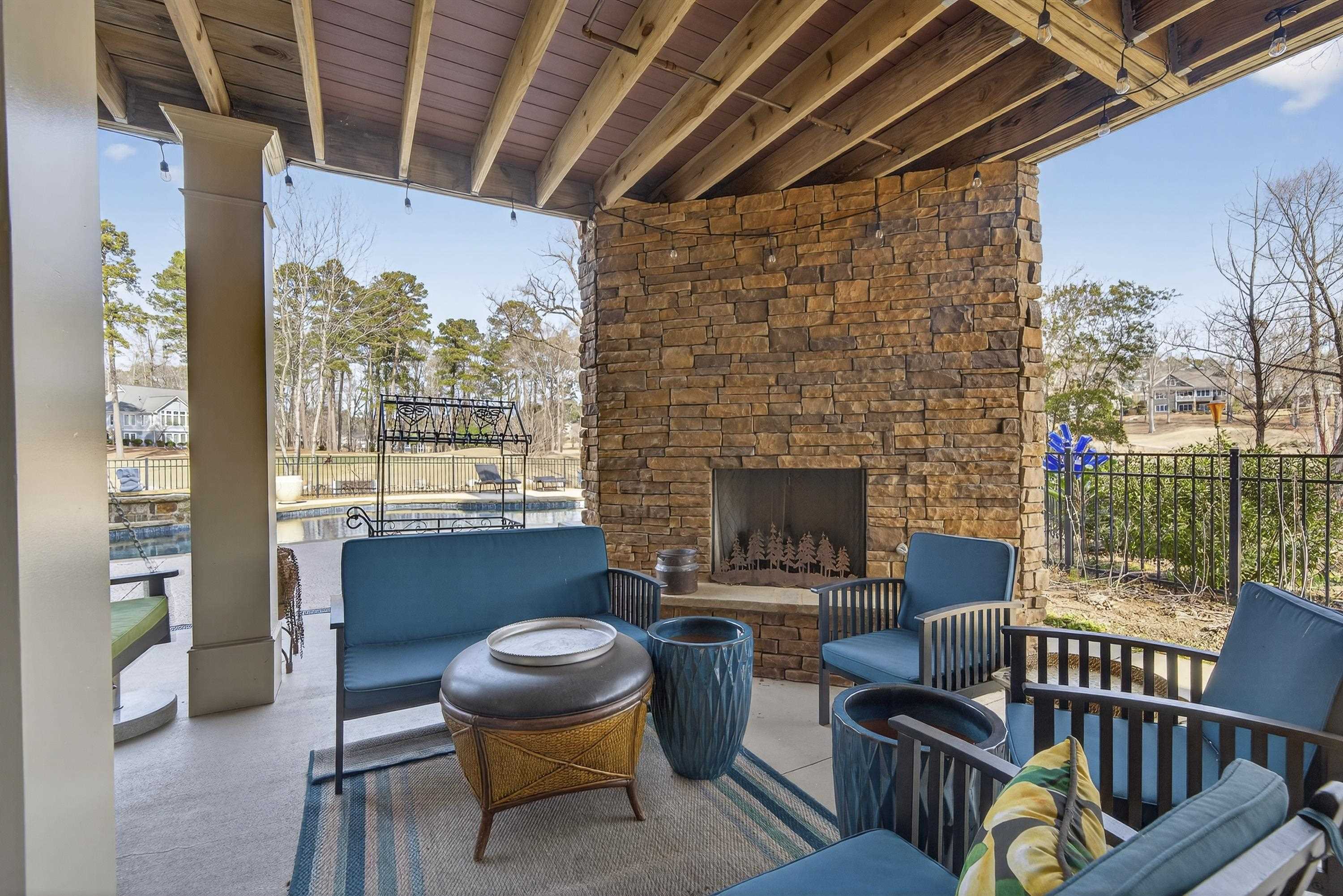 1060 TURNBERRY CIRCLE