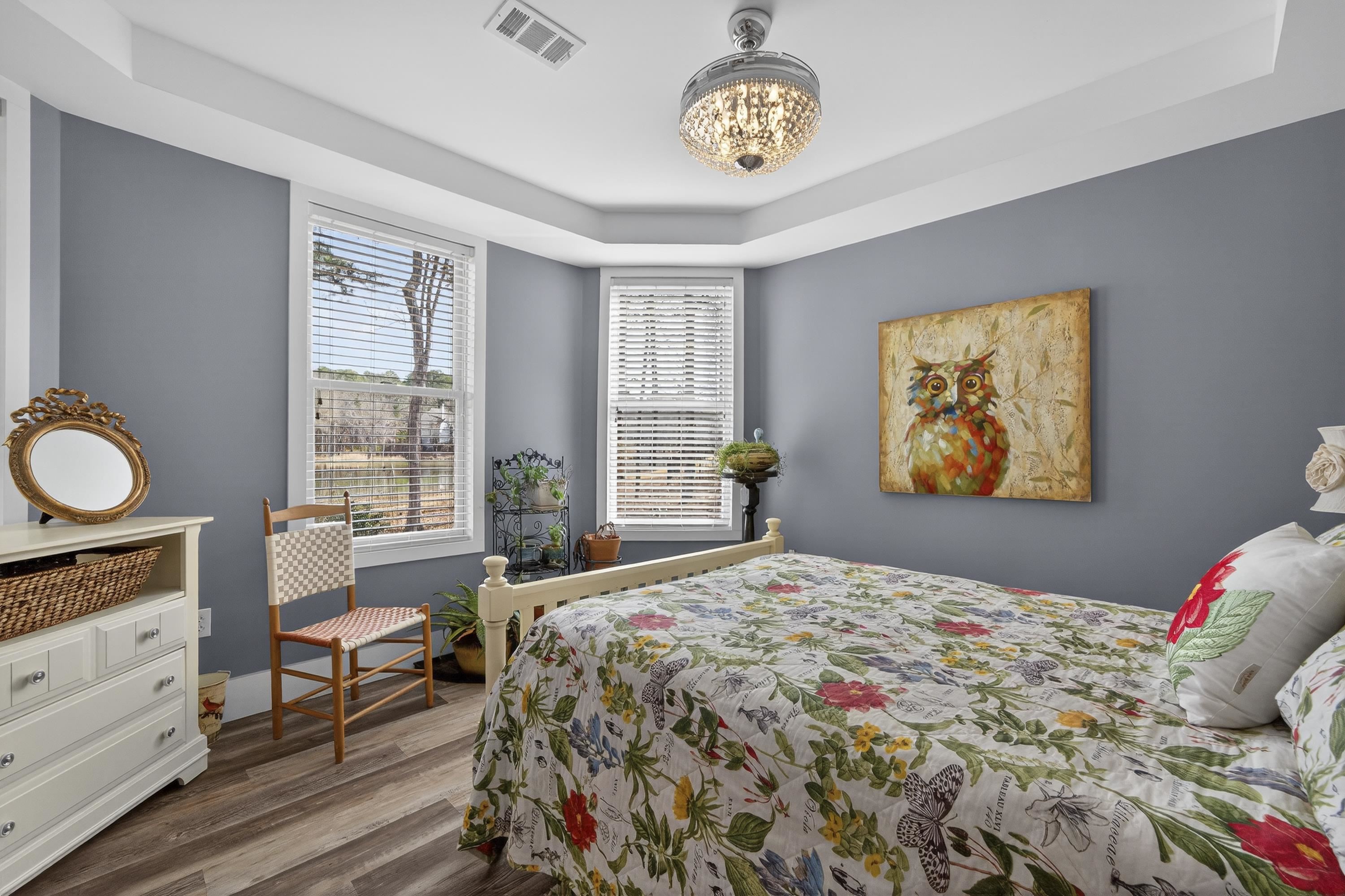 1060 TURNBERRY CIRCLE