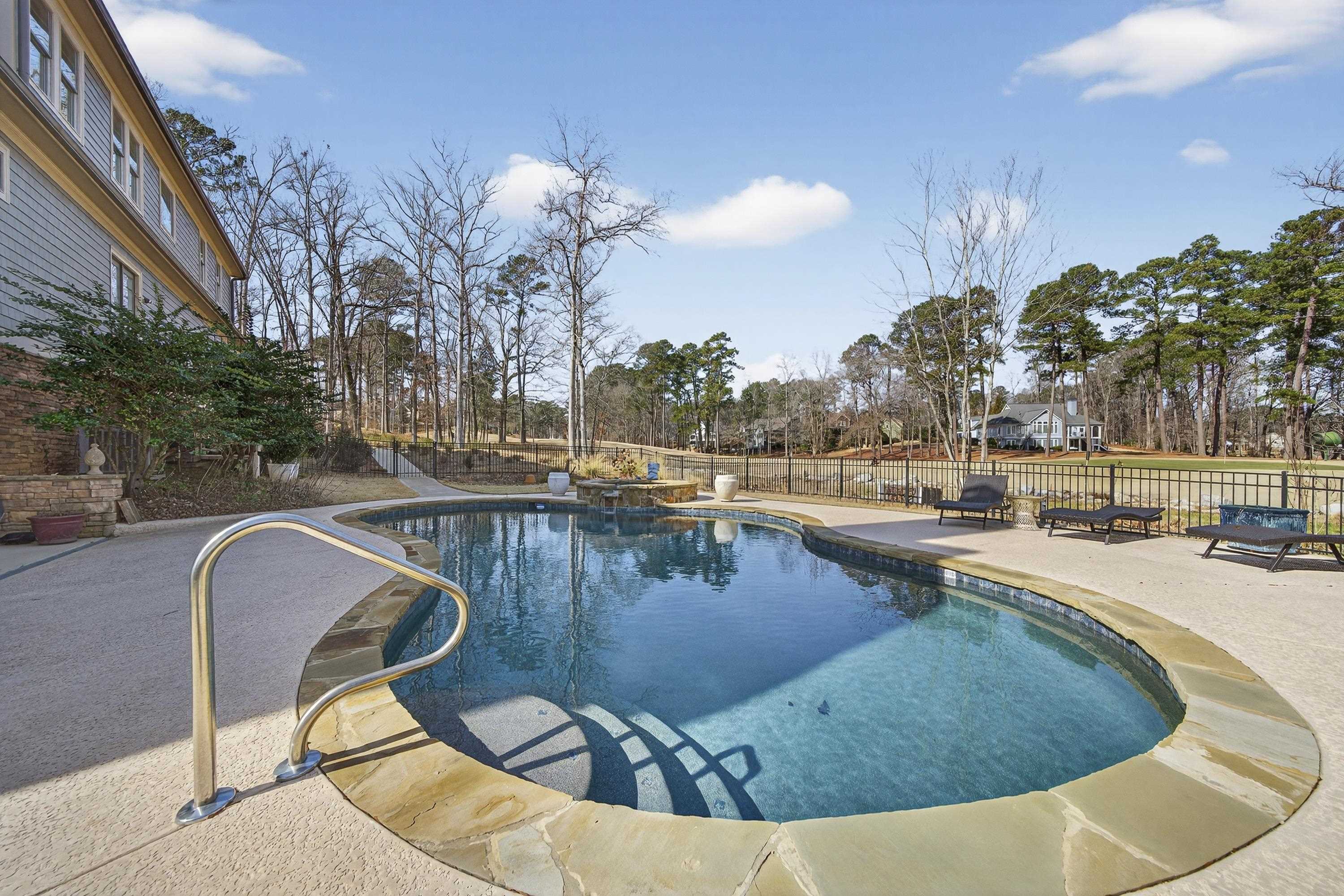 1060 TURNBERRY CIRCLE