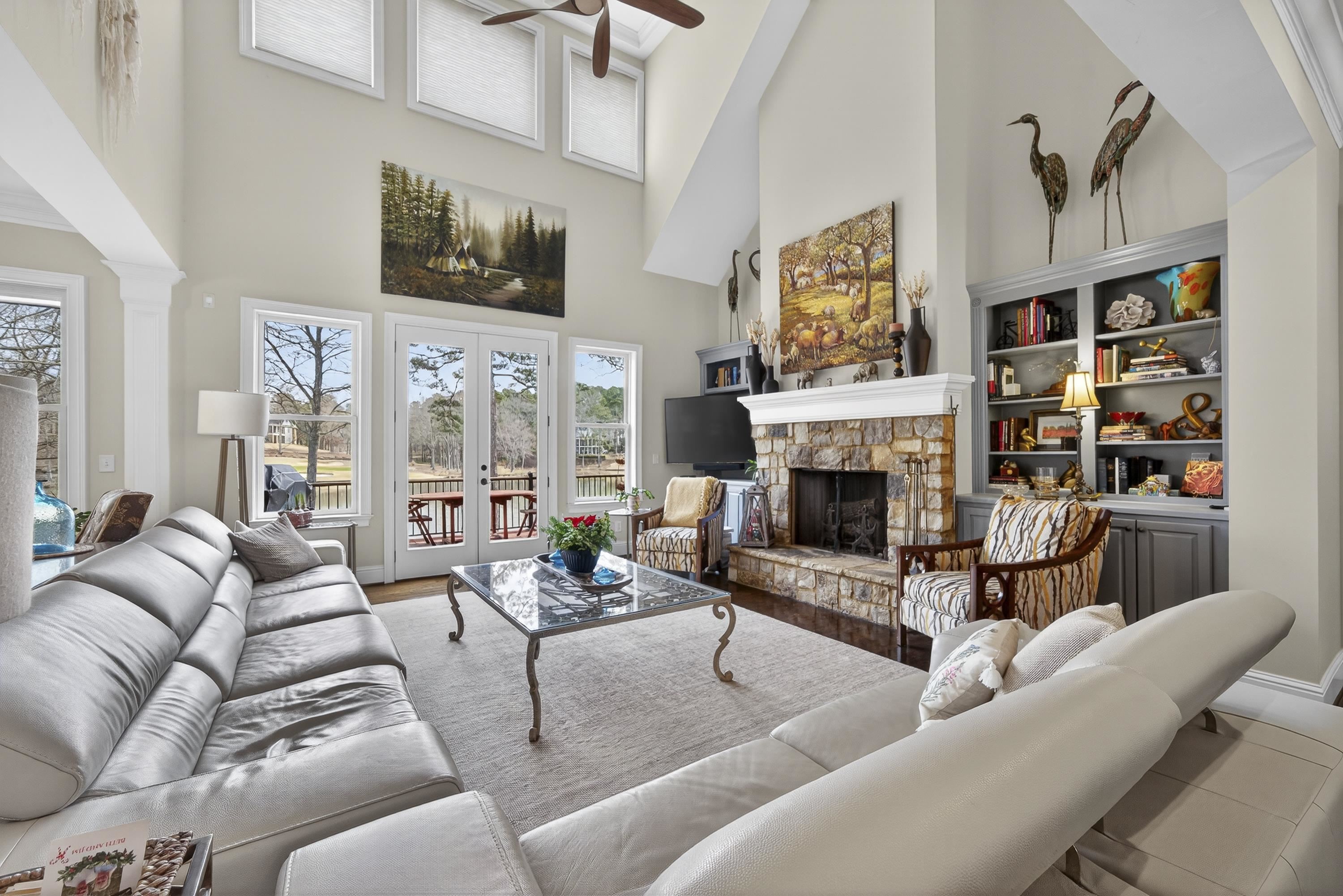 1060 TURNBERRY CIRCLE