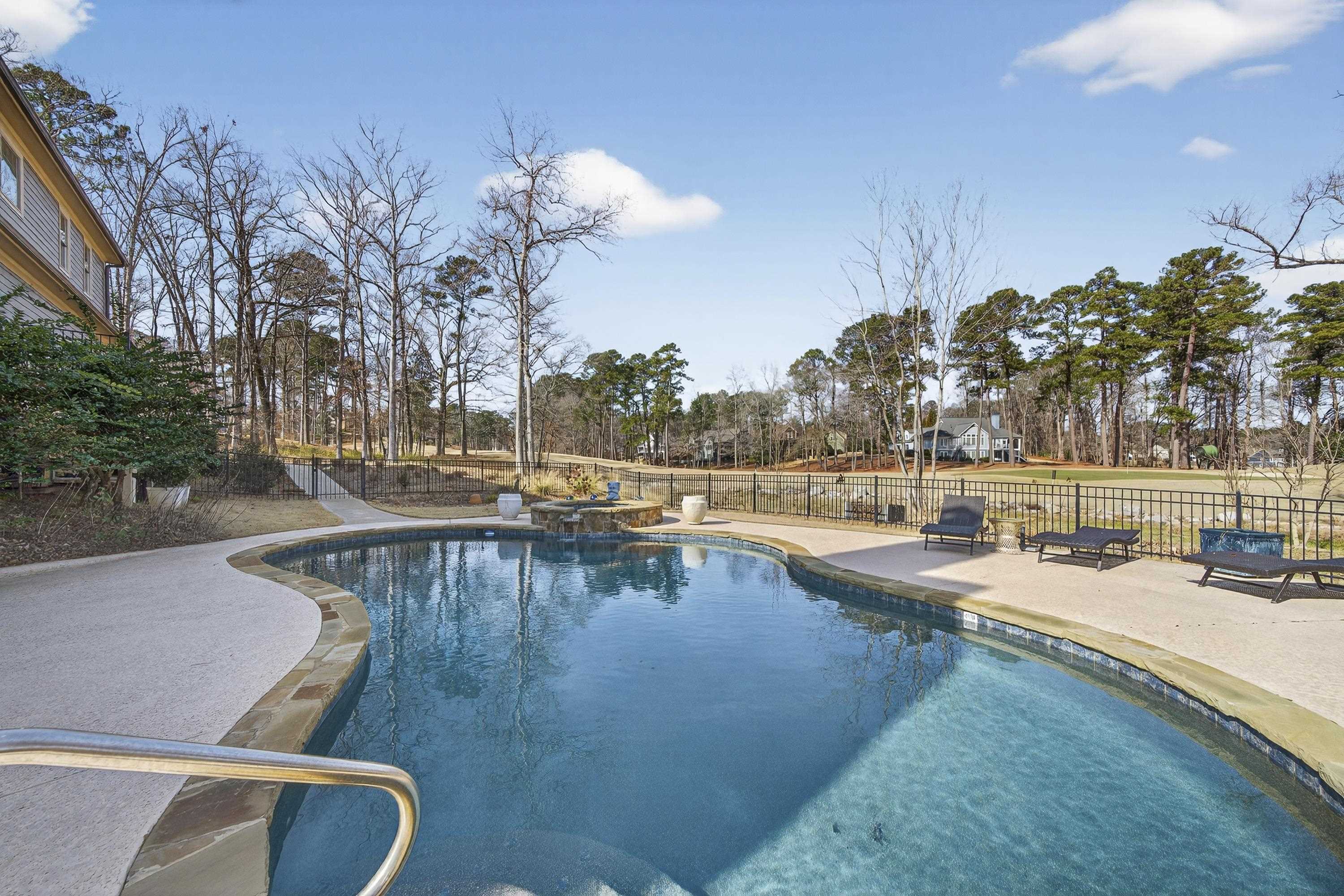 1060 TURNBERRY CIRCLE