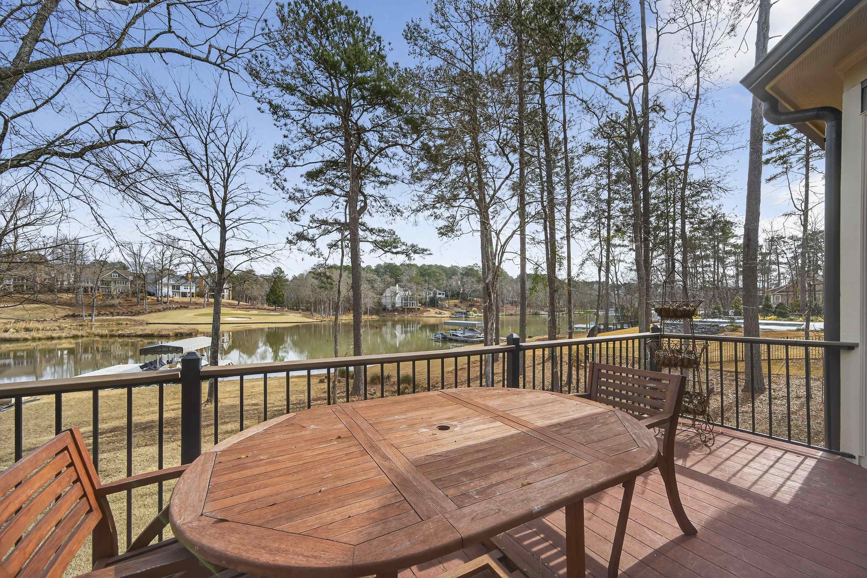 1060 TURNBERRY CIRCLE