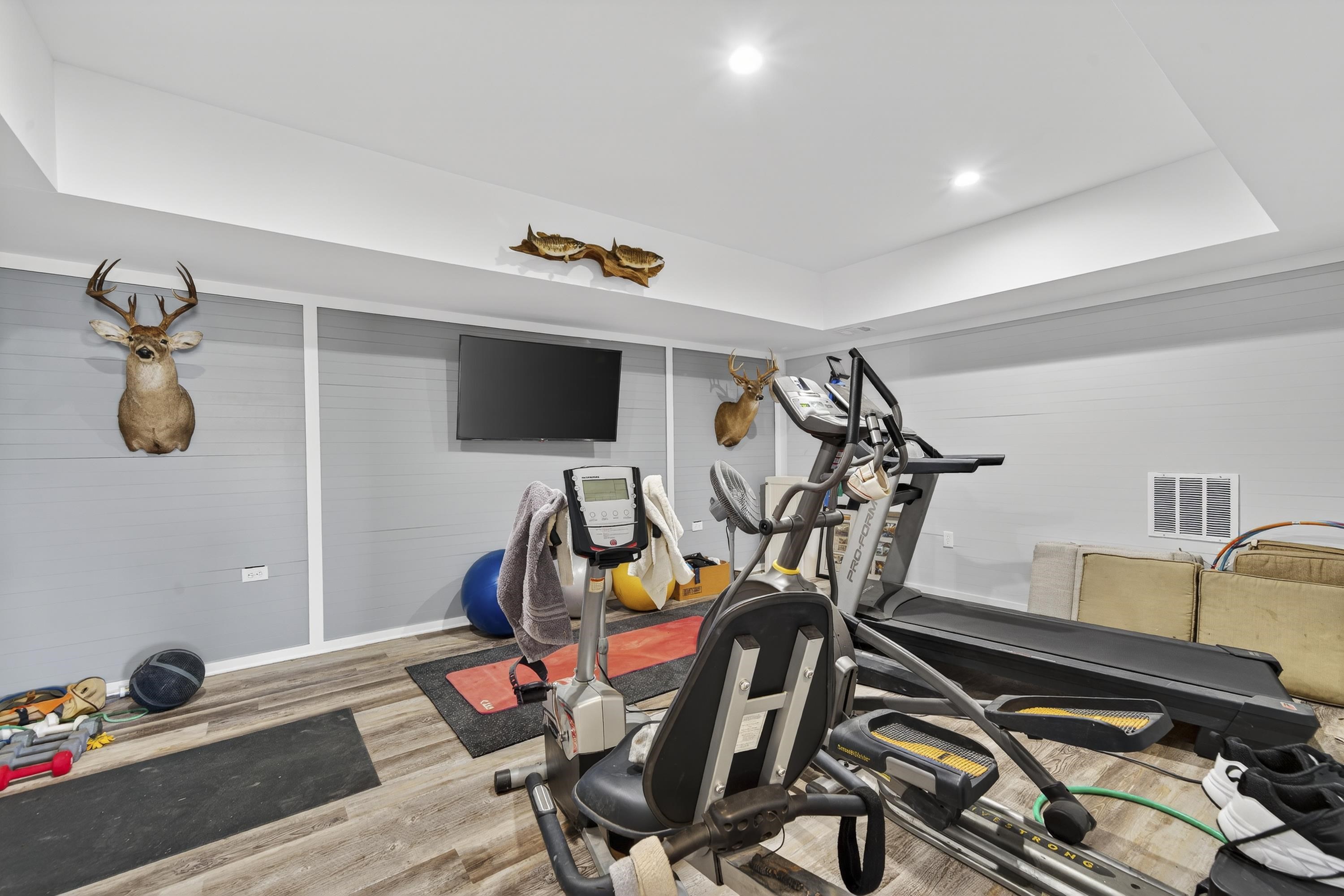 1060 TURNBERRY CIRCLE