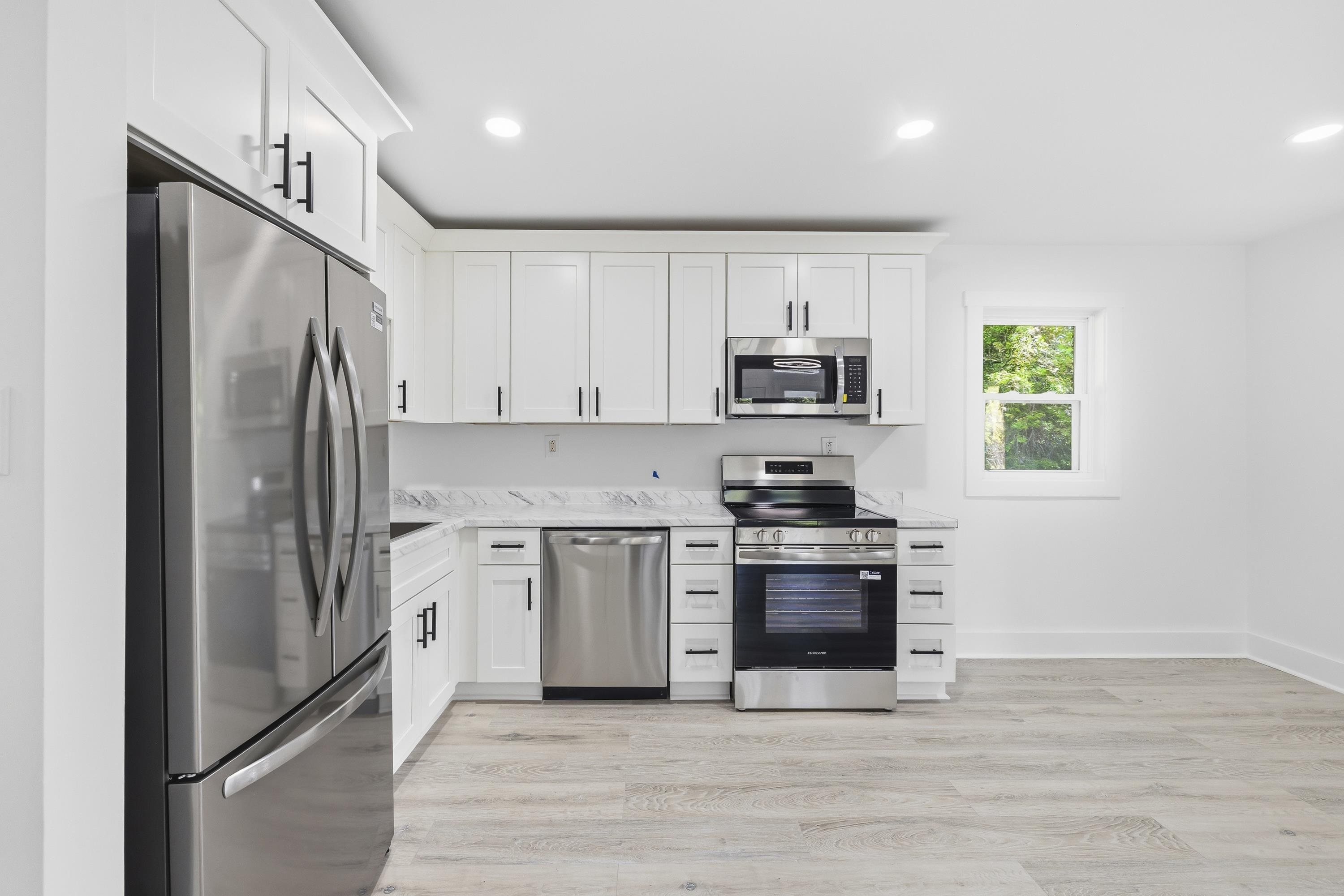 112 SUNNYDALE DR