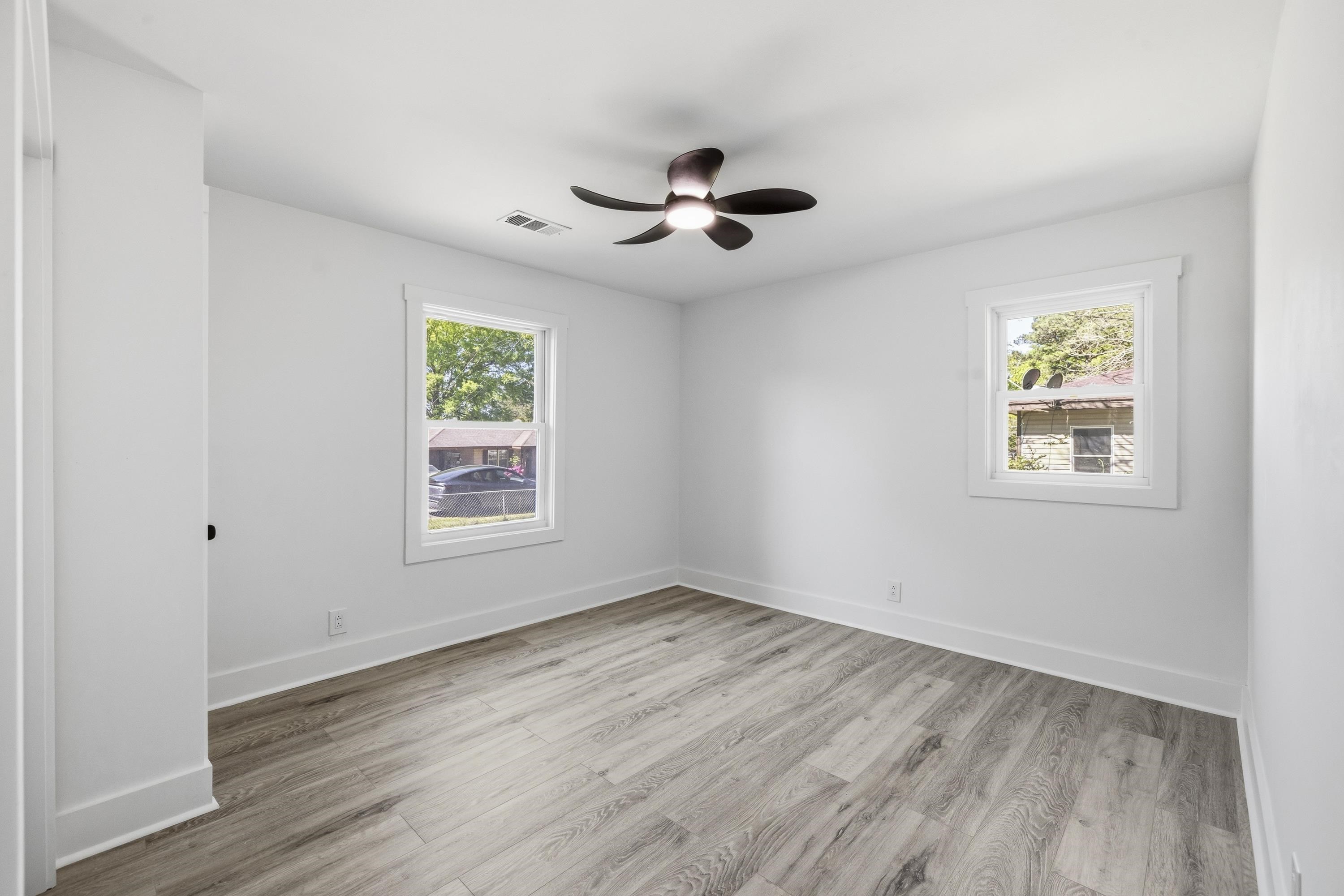 112 SUNNYDALE DR