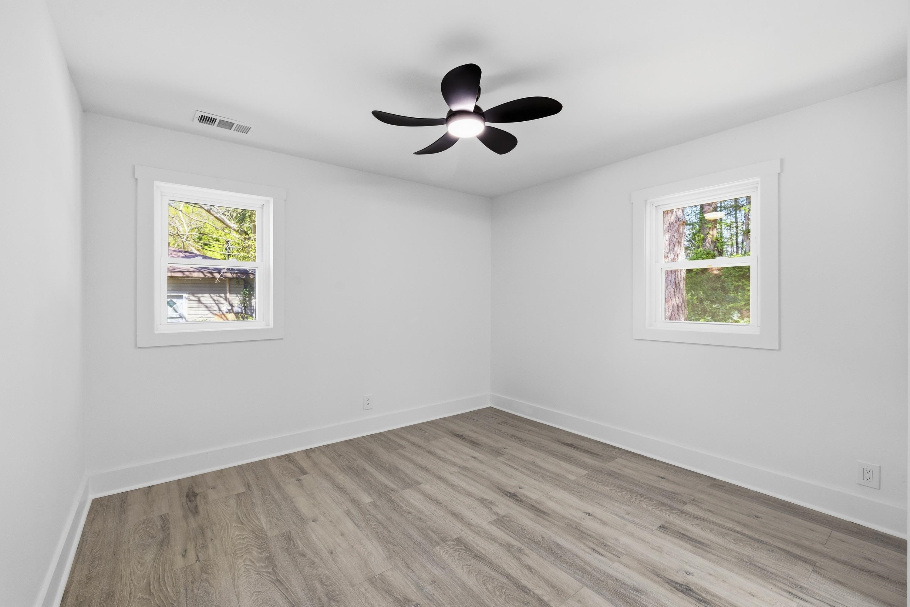 112 SUNNYDALE DR