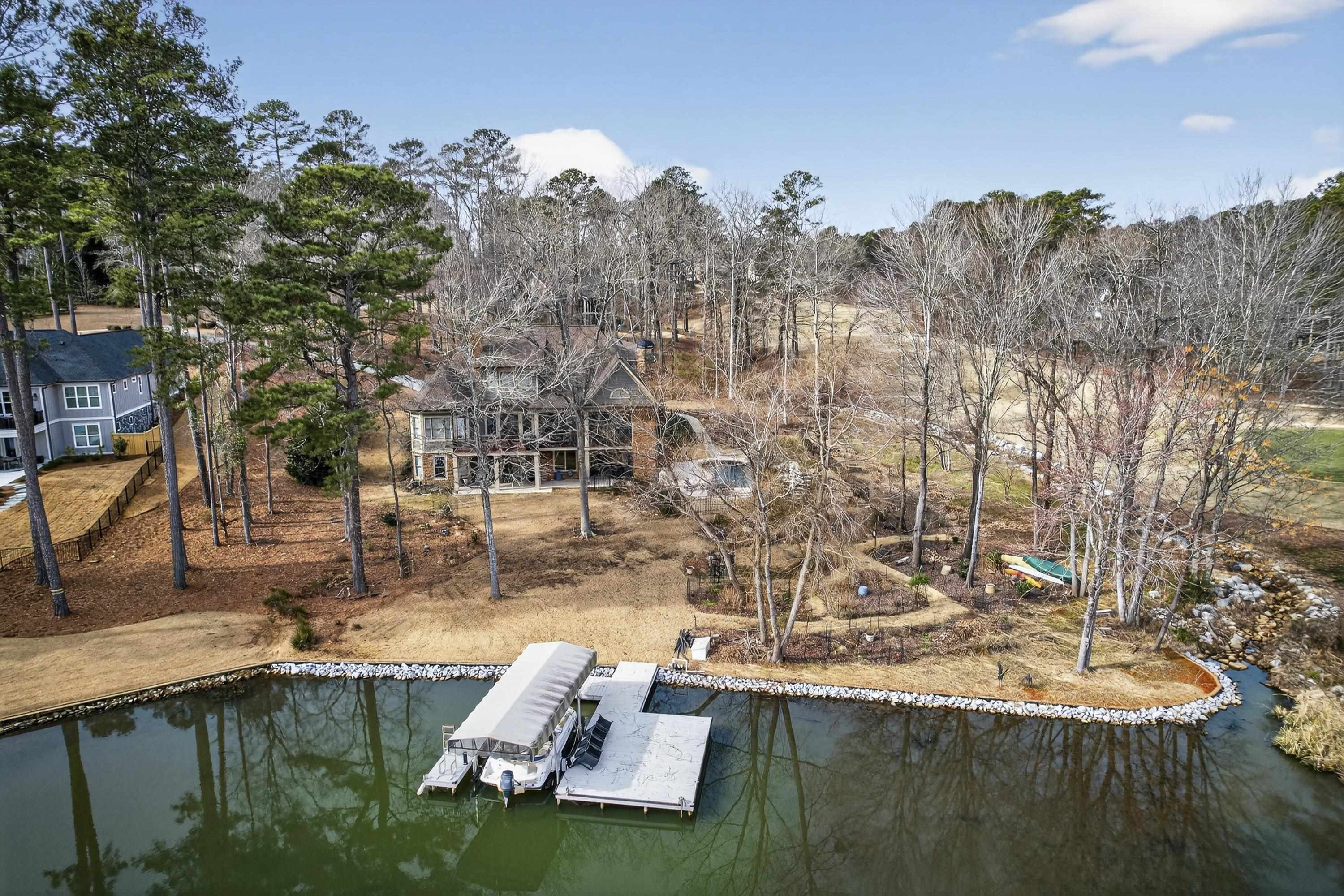 1060 TURNBERRY CIRCLE