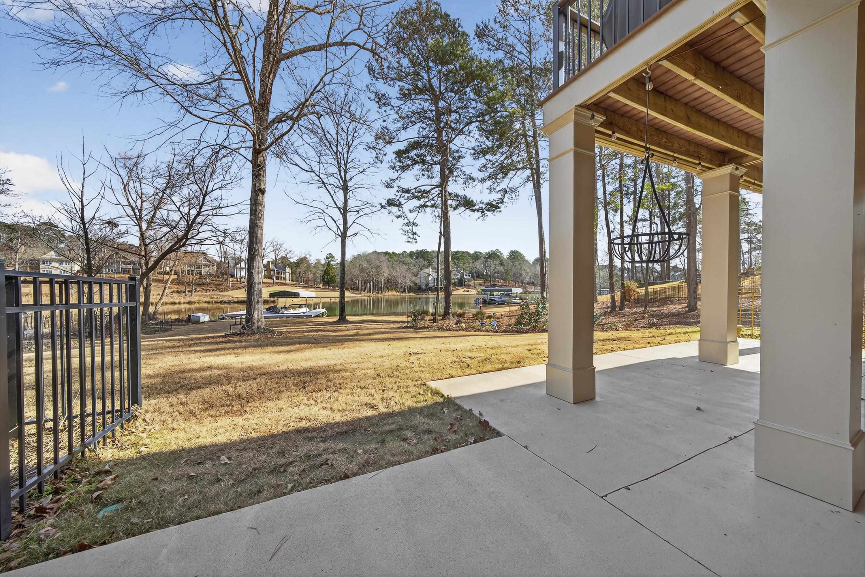 1060 TURNBERRY CIRCLE