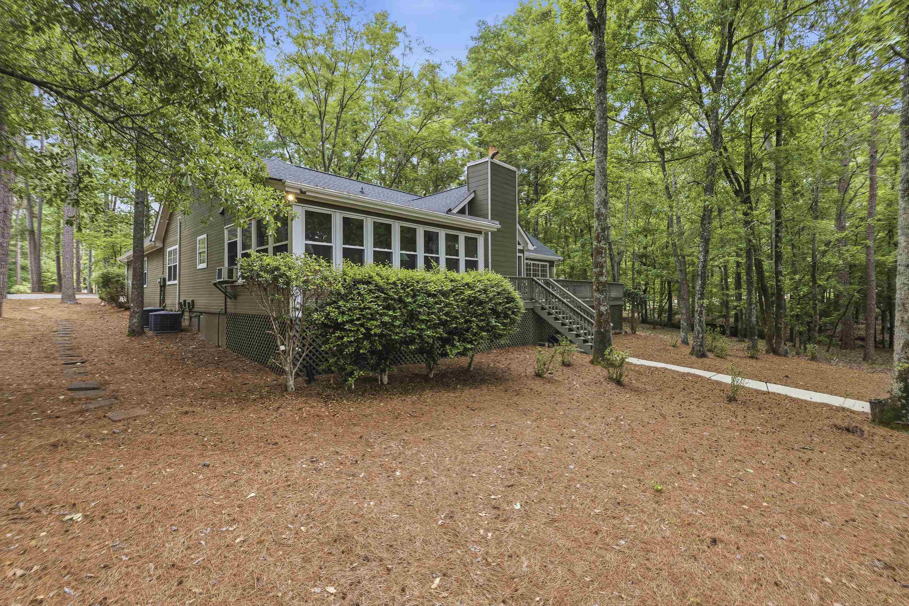 1010 HOLMES DRIVE