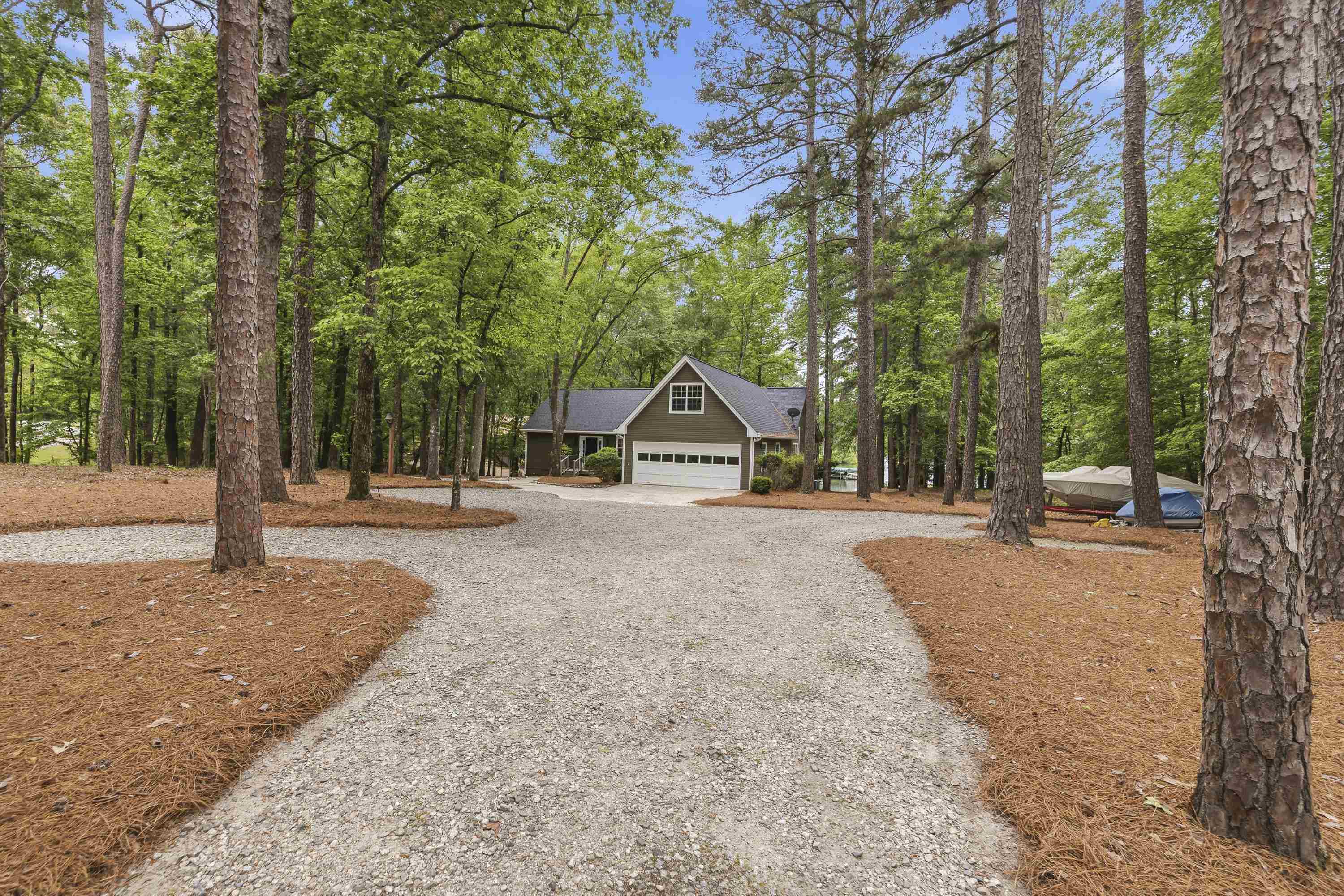 1010 HOLMES DRIVE