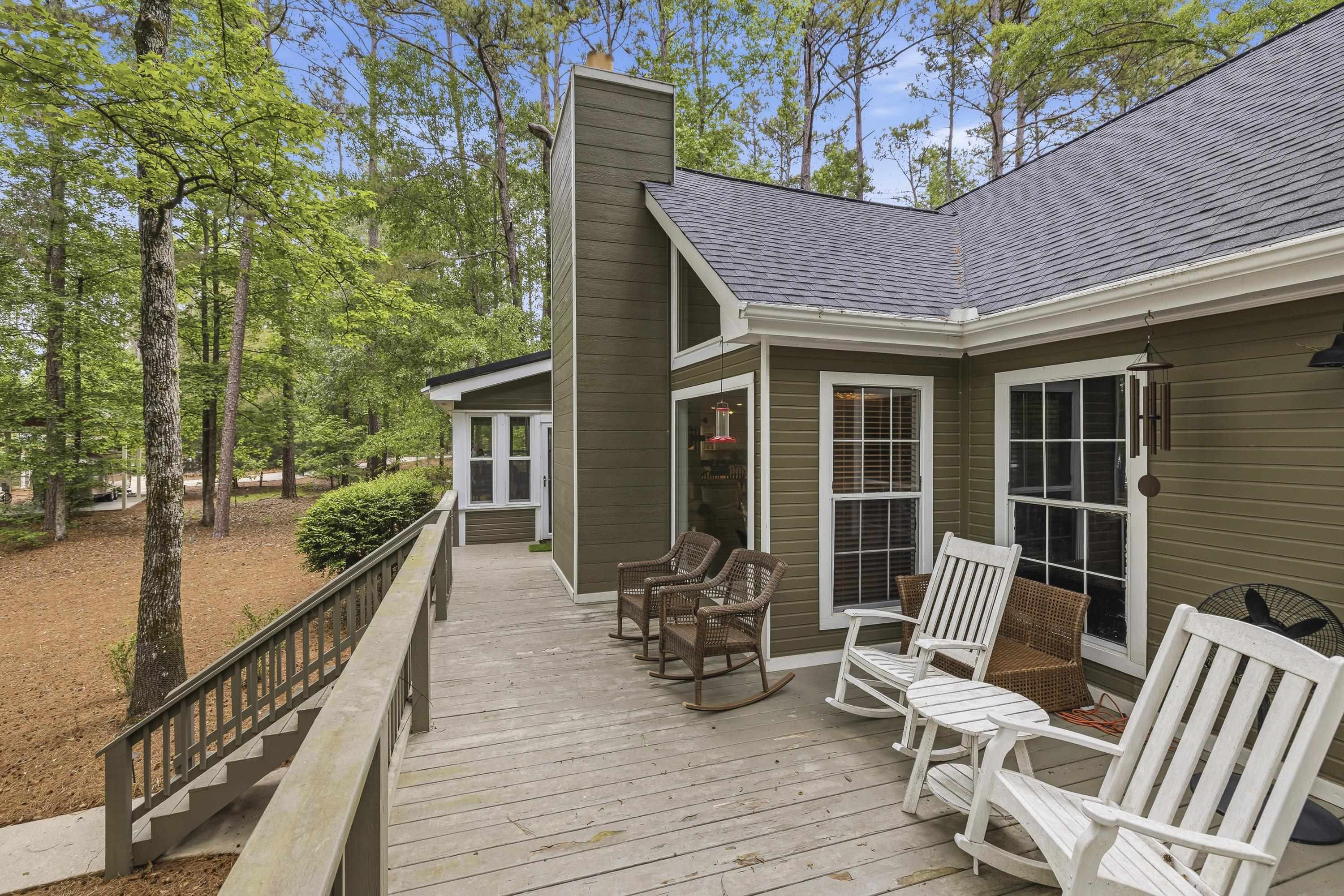 1010 HOLMES DRIVE