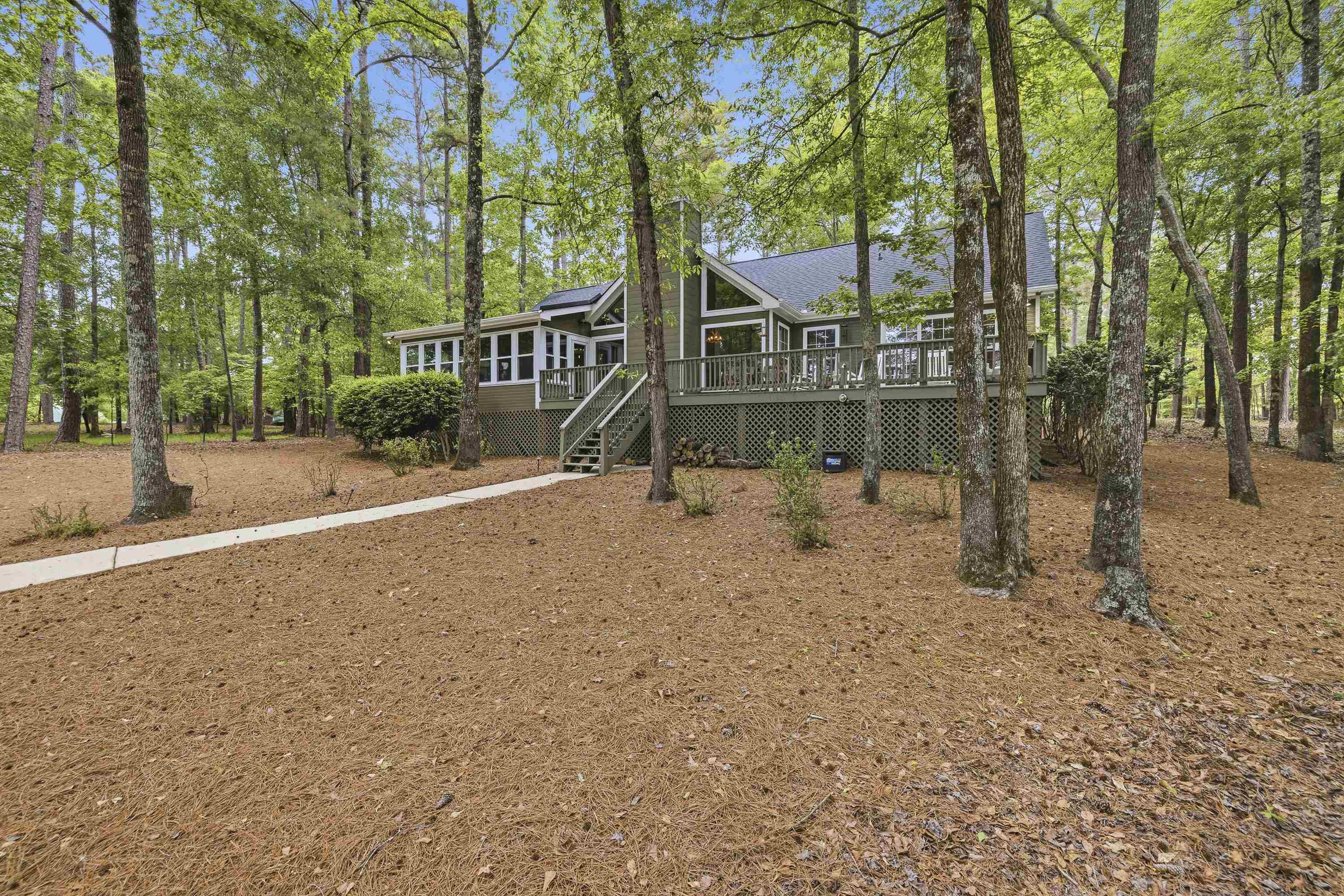 1010 HOLMES DRIVE