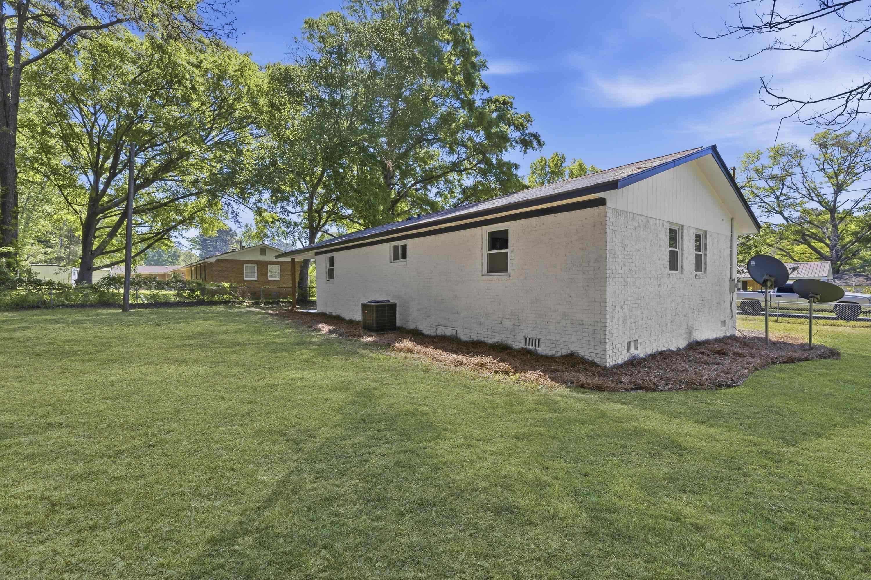 112 SUNNYDALE DR
