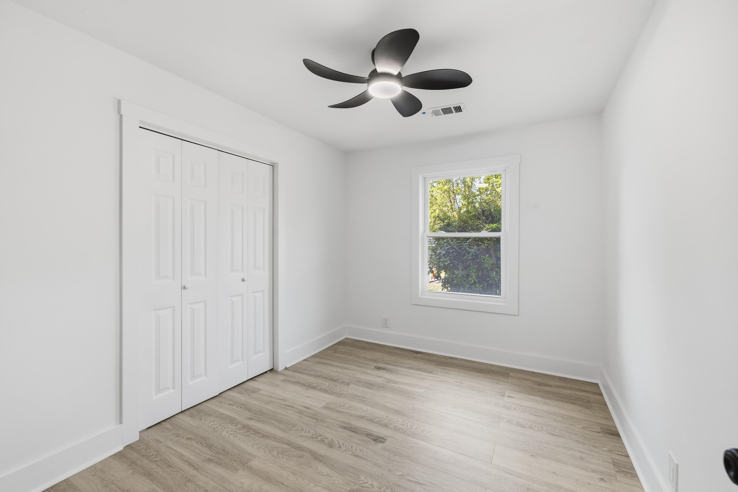 112 SUNNYDALE DR