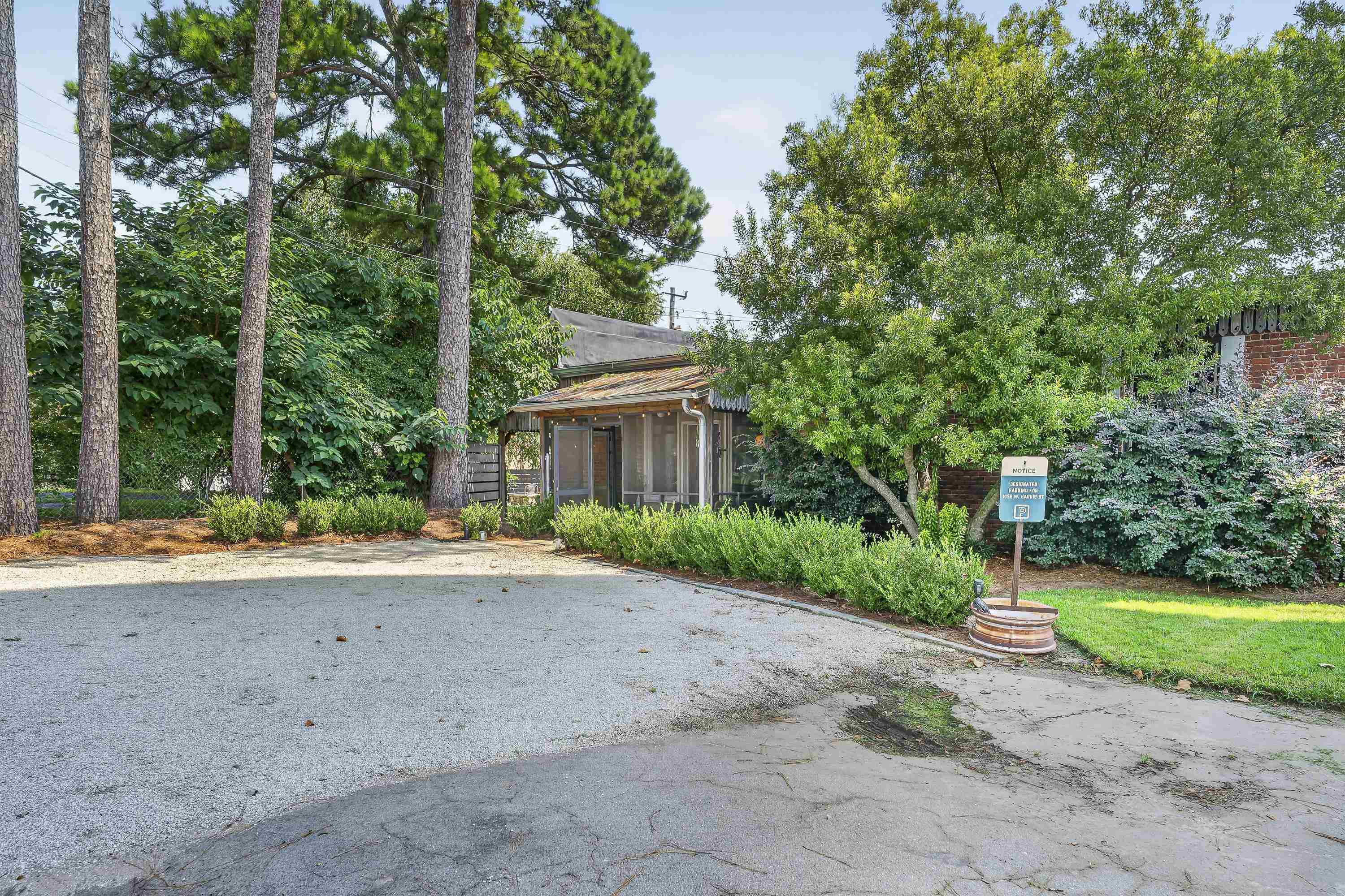 105 WEST HARRIS STREET