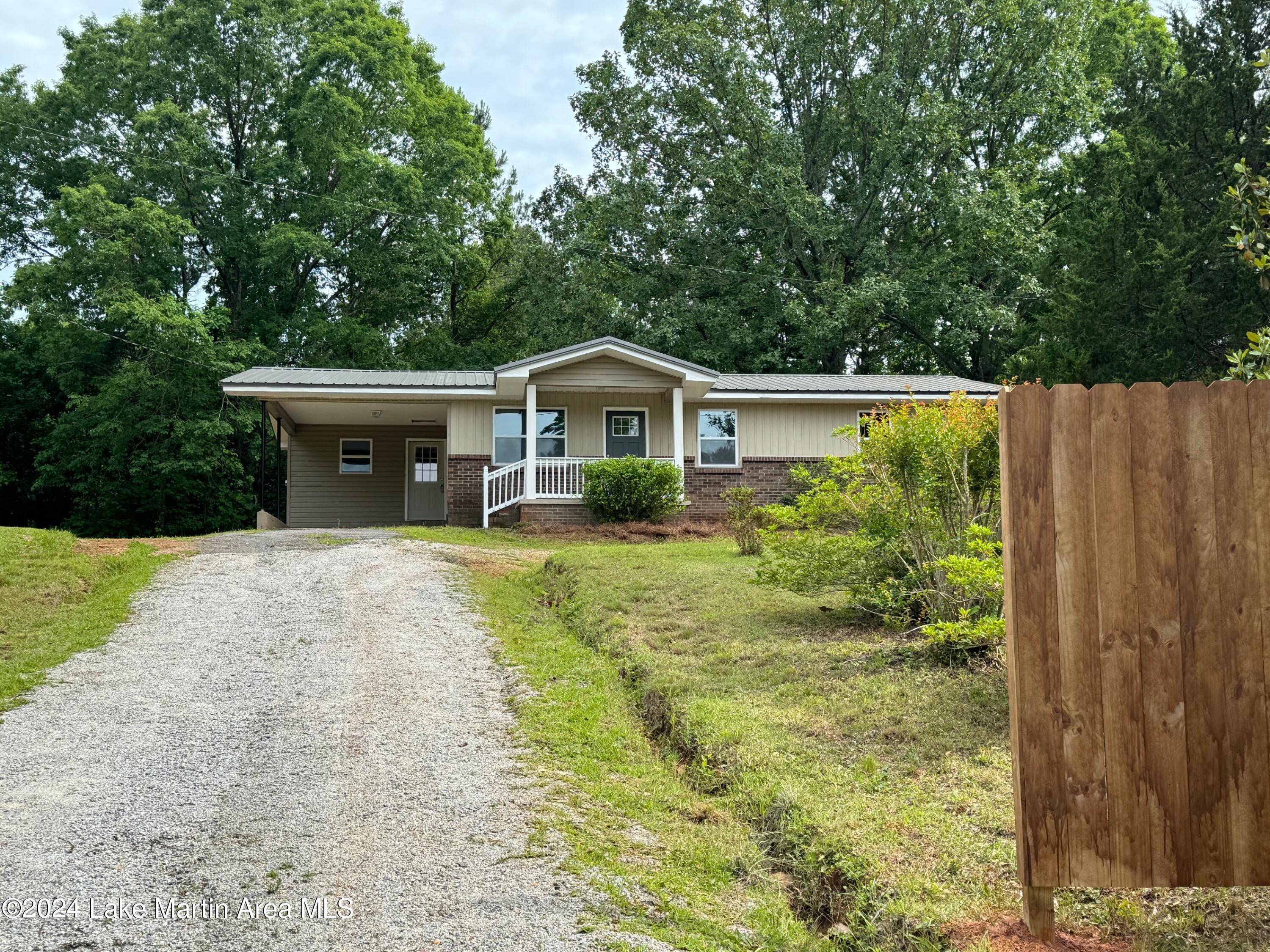 11994 22 Hwy