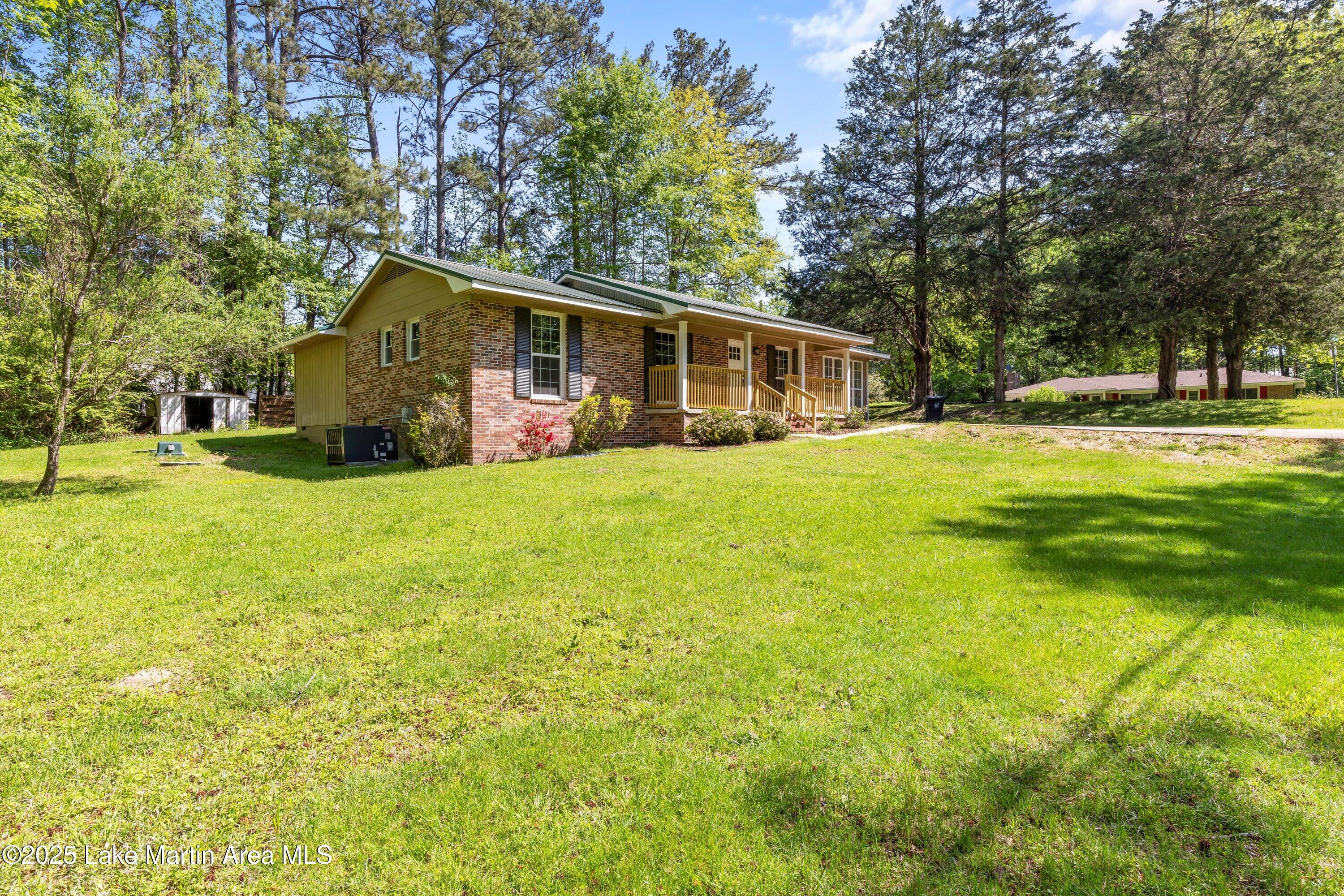 1945 Reeves Rd