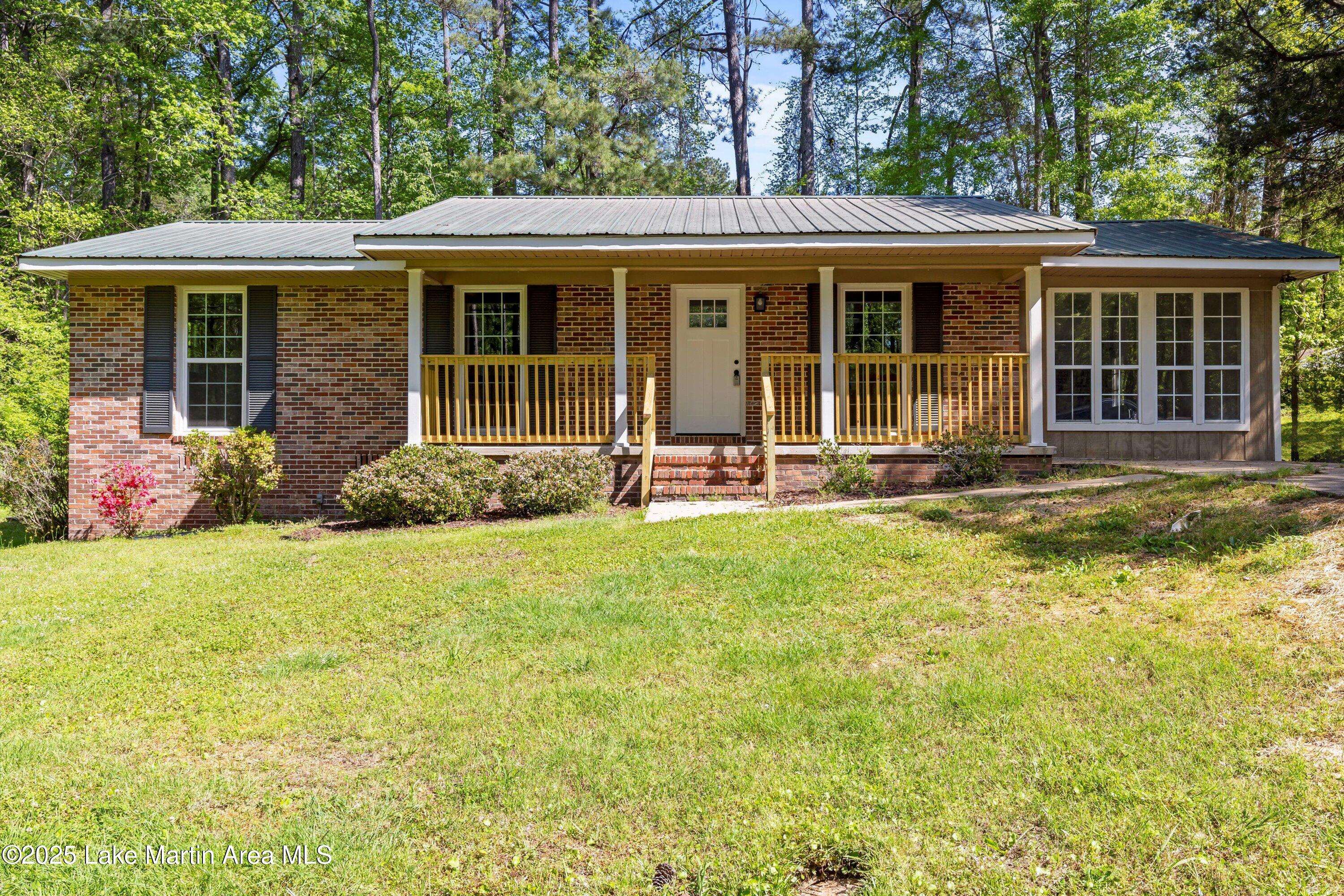 1945 Reeves Rd