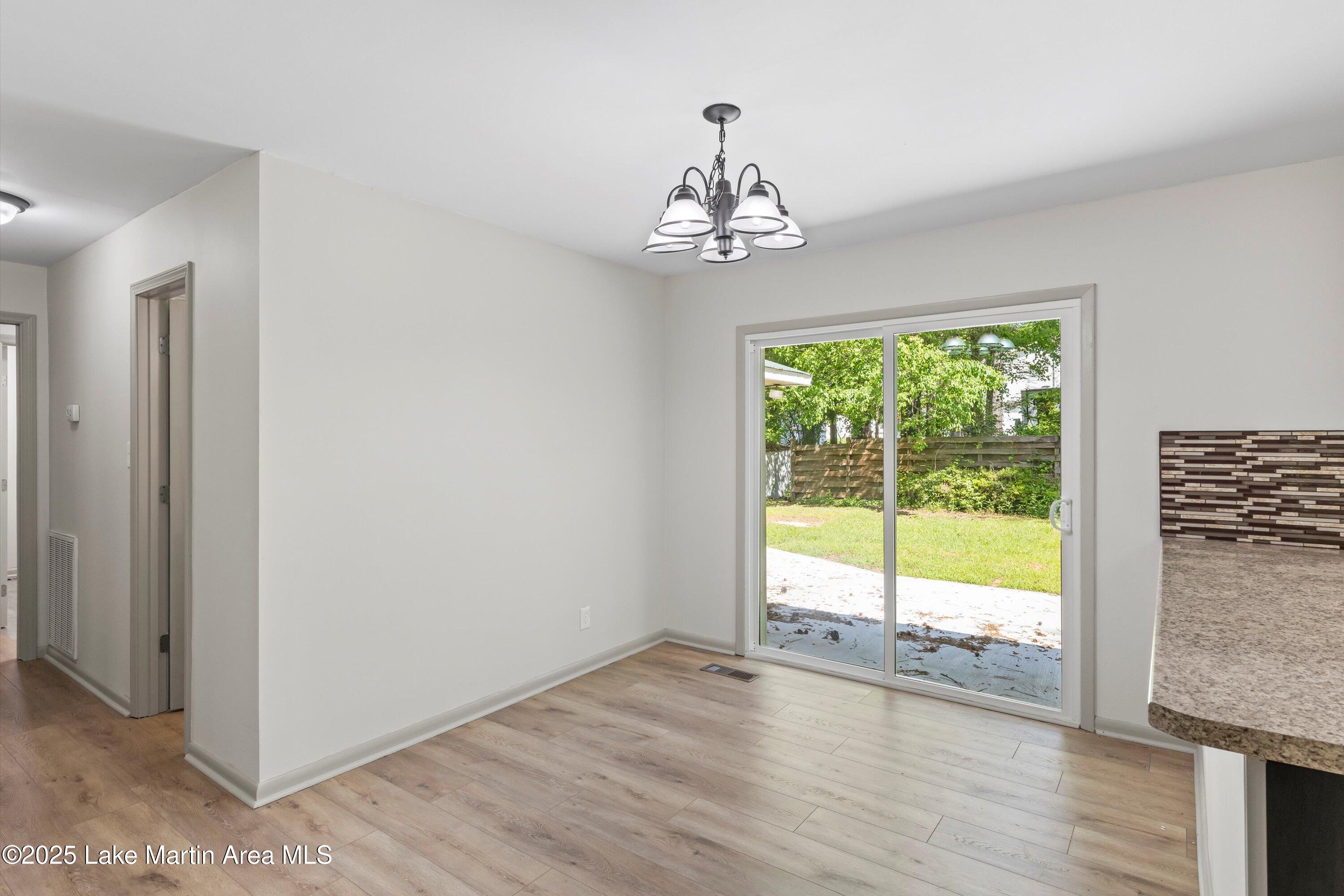 1945 Reeves Rd