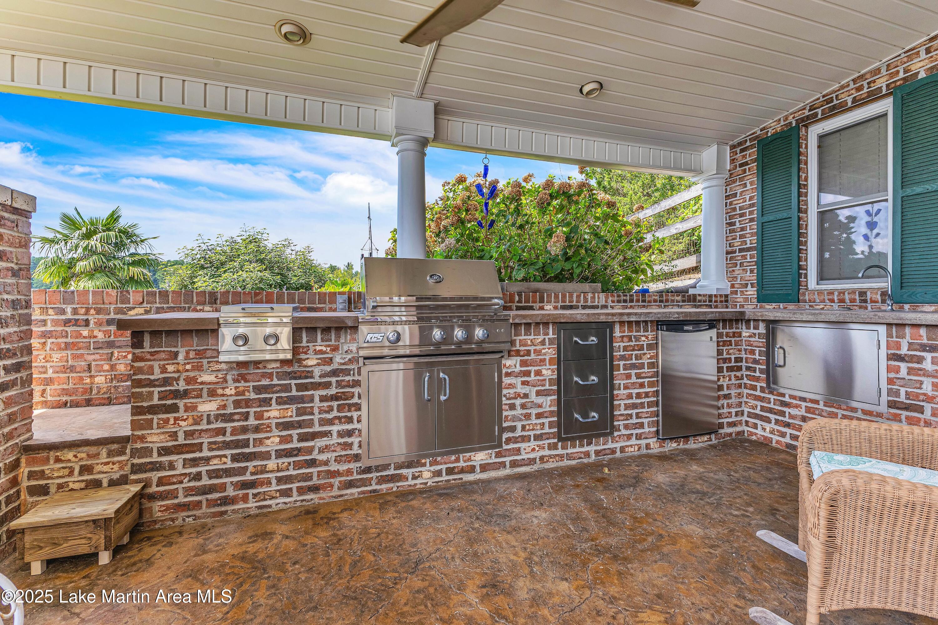 1539 Shady Bay Dr