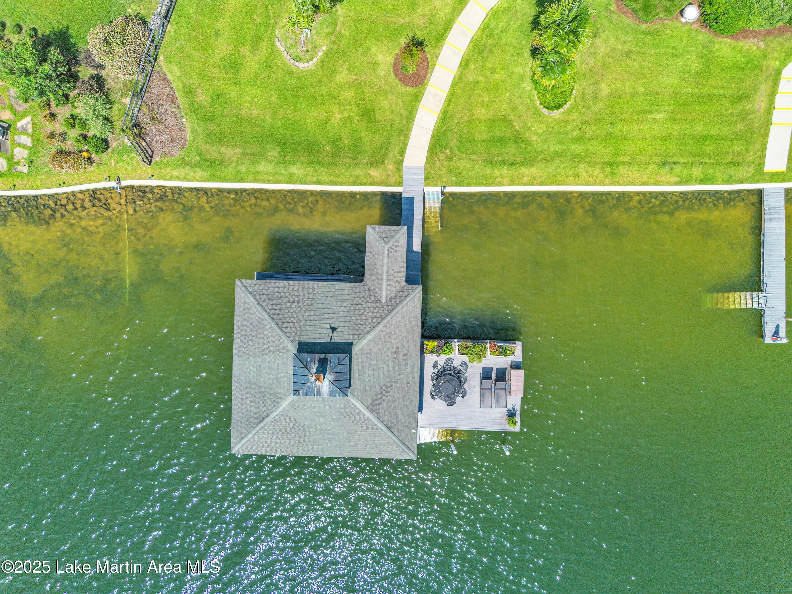 1539 Shady Bay Dr