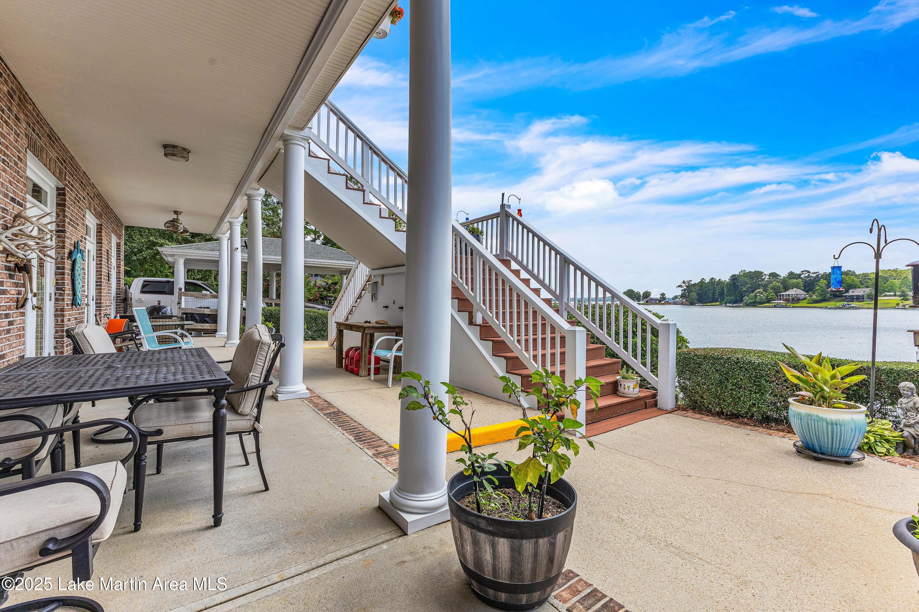 1539 Shady Bay Dr
