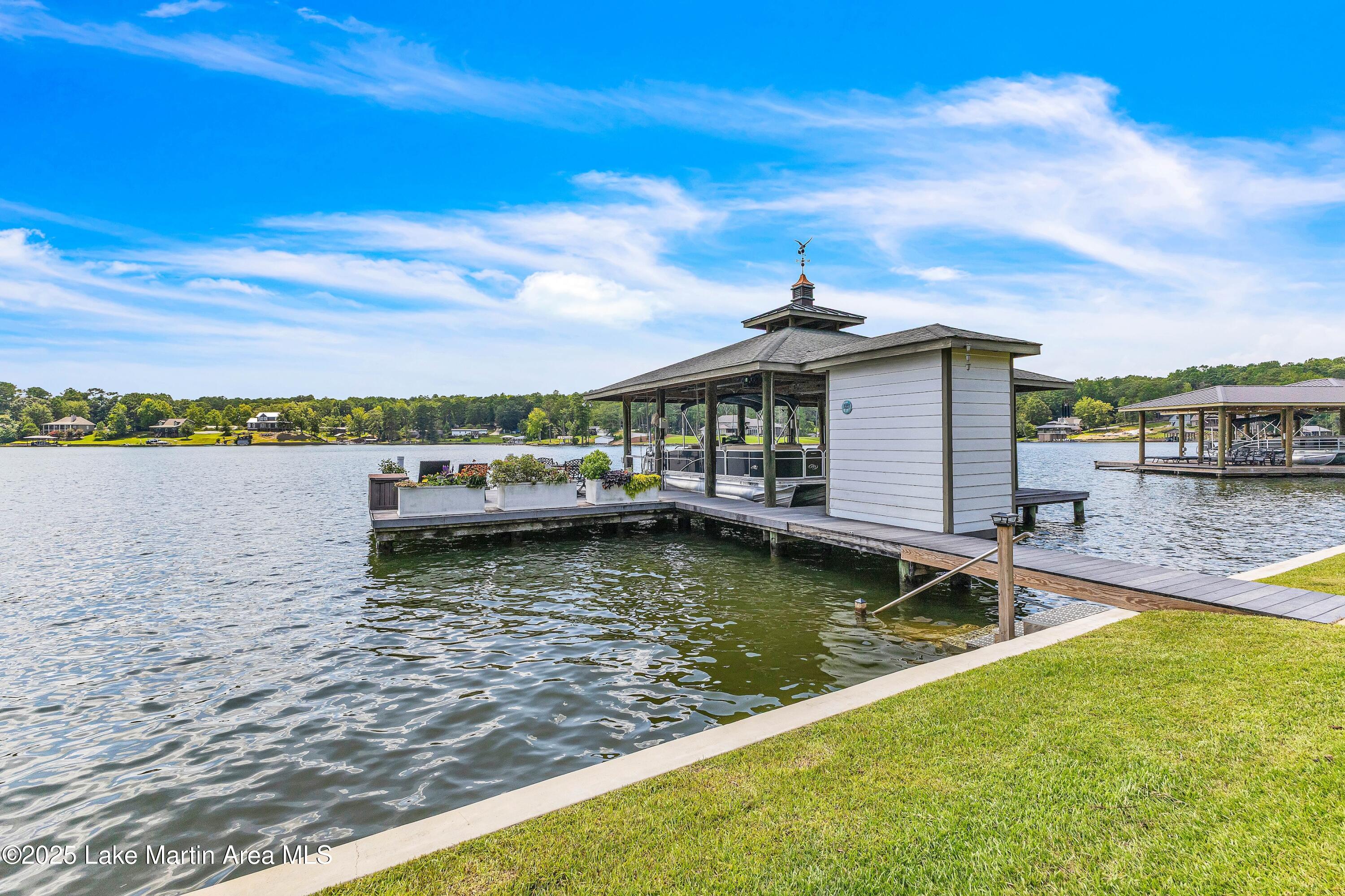 1539 Shady Bay Dr
