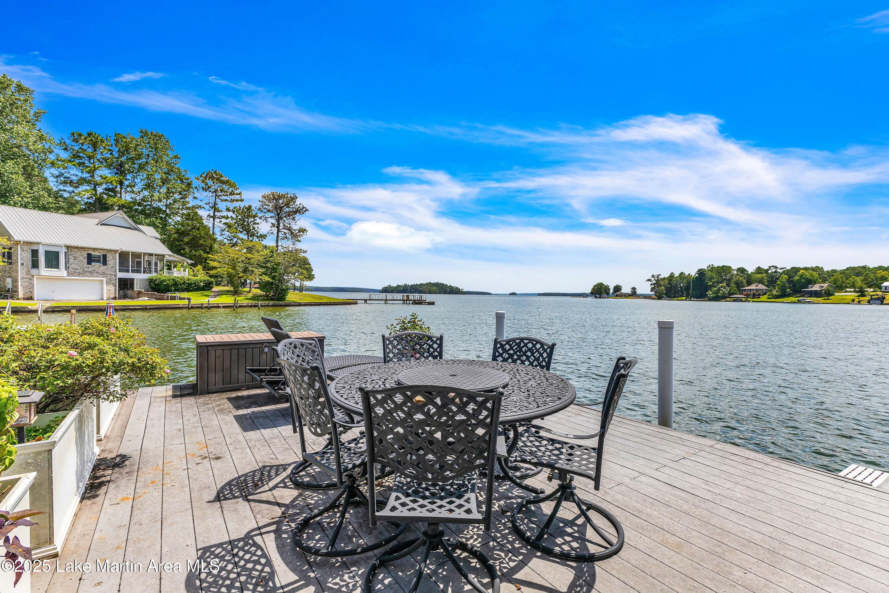 1539 Shady Bay Dr
