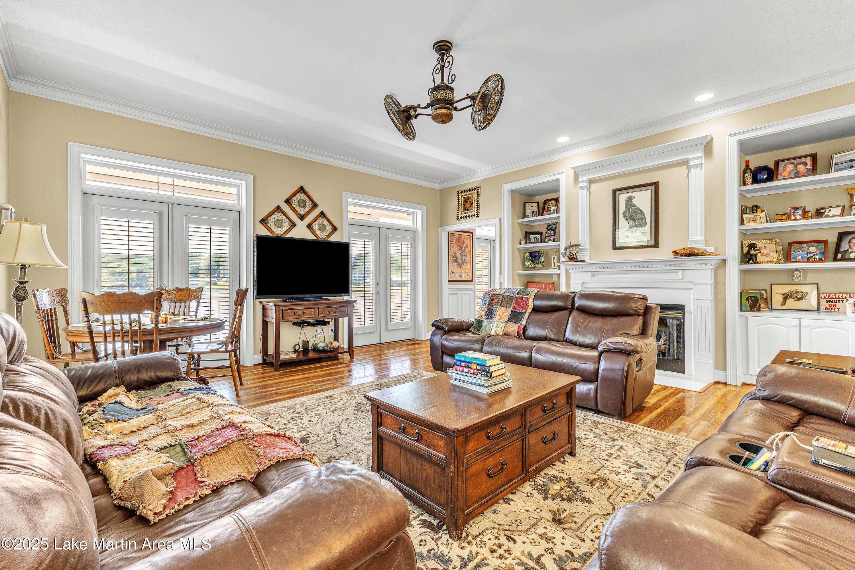 1539 Shady Bay Dr