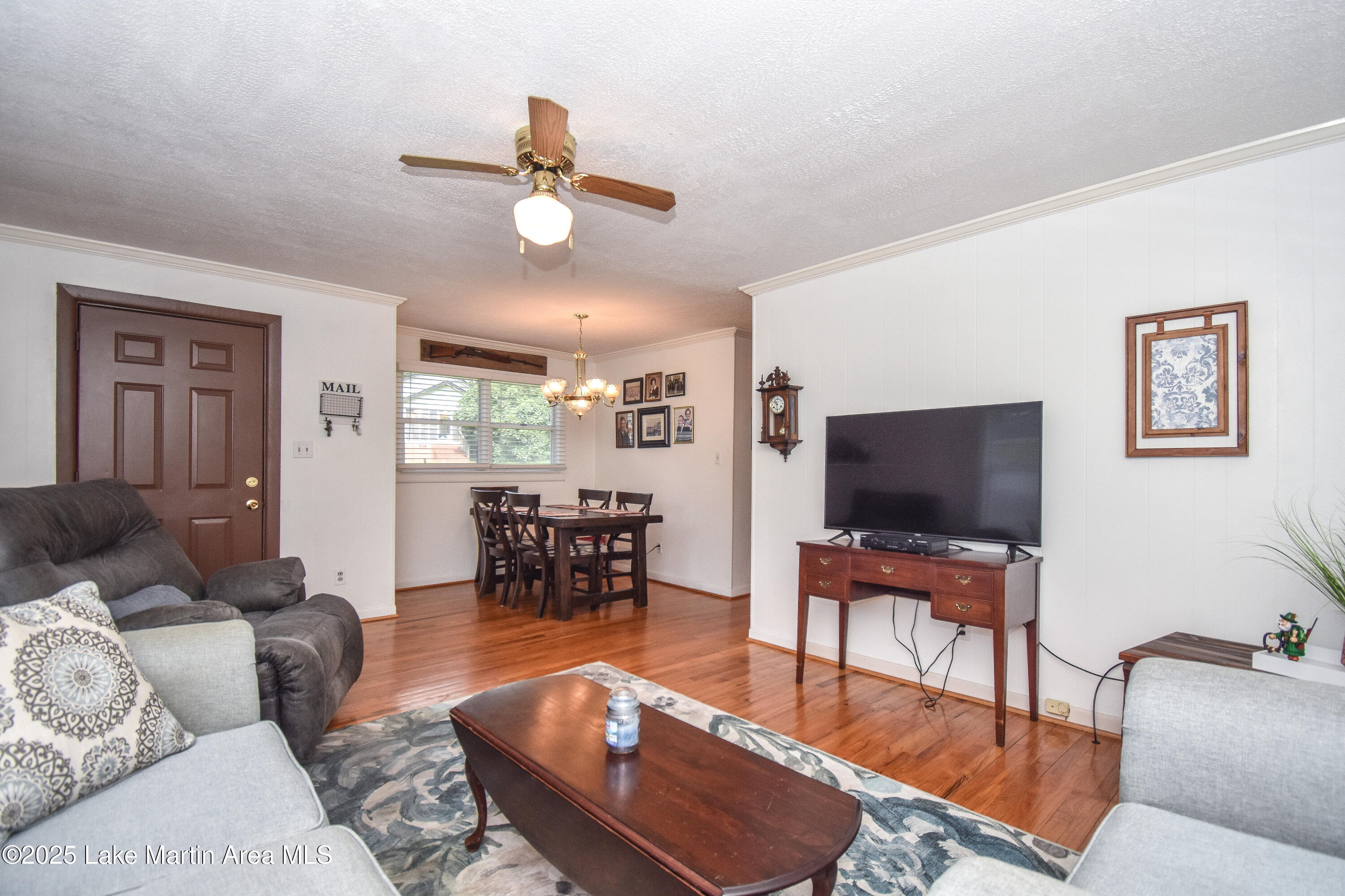 241 14th Ave