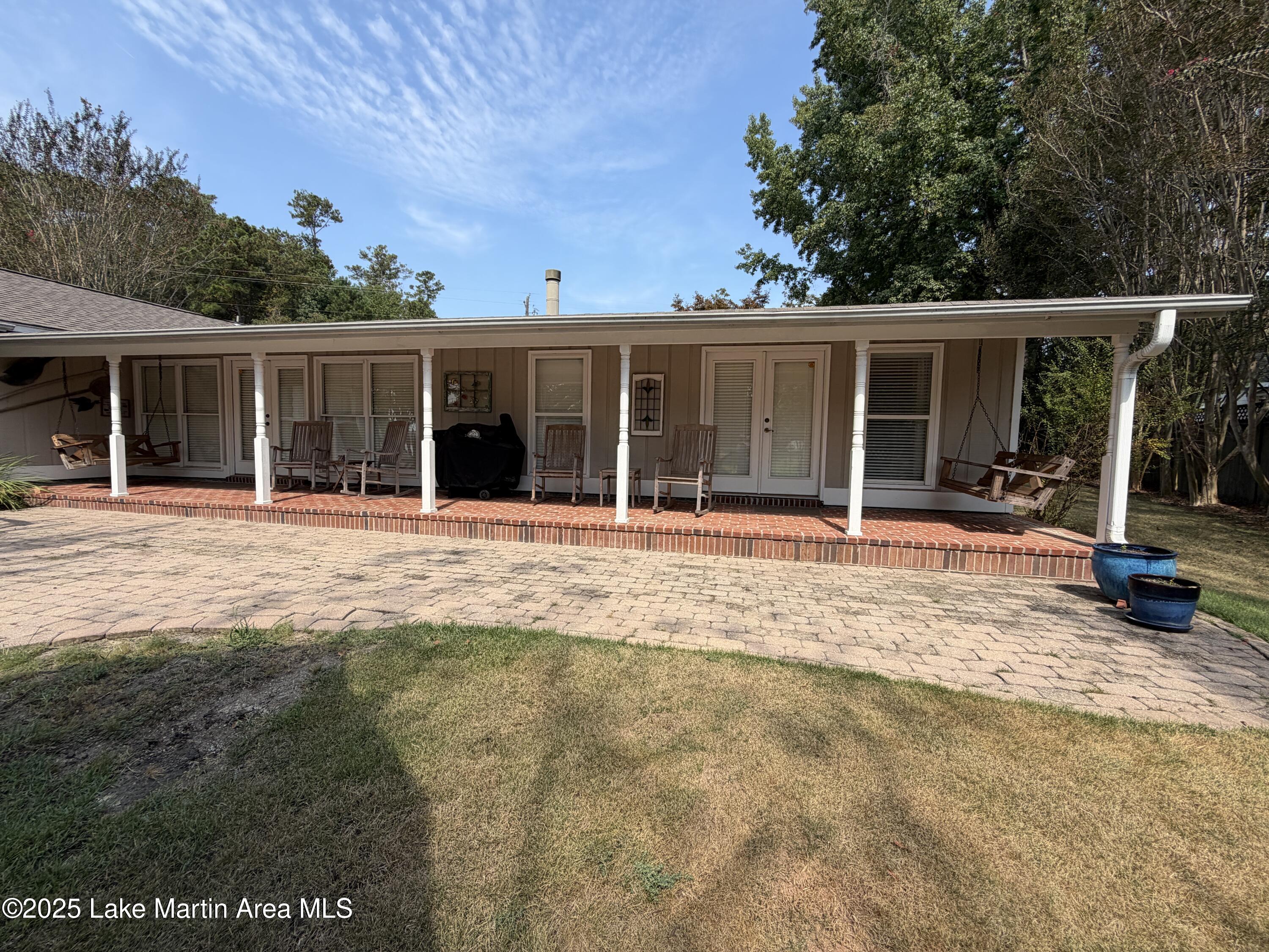 1967 Centerport Rd