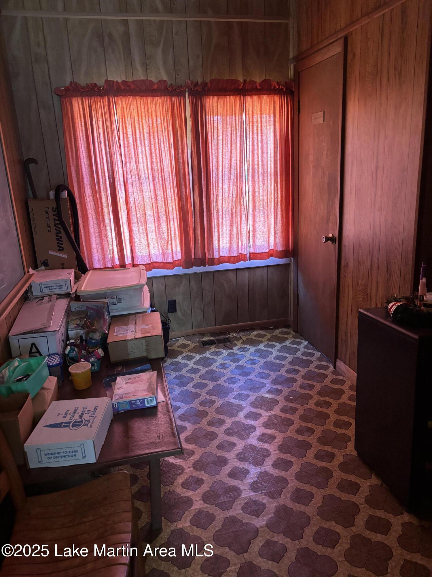 24404 Veterans Memorial Pkwy