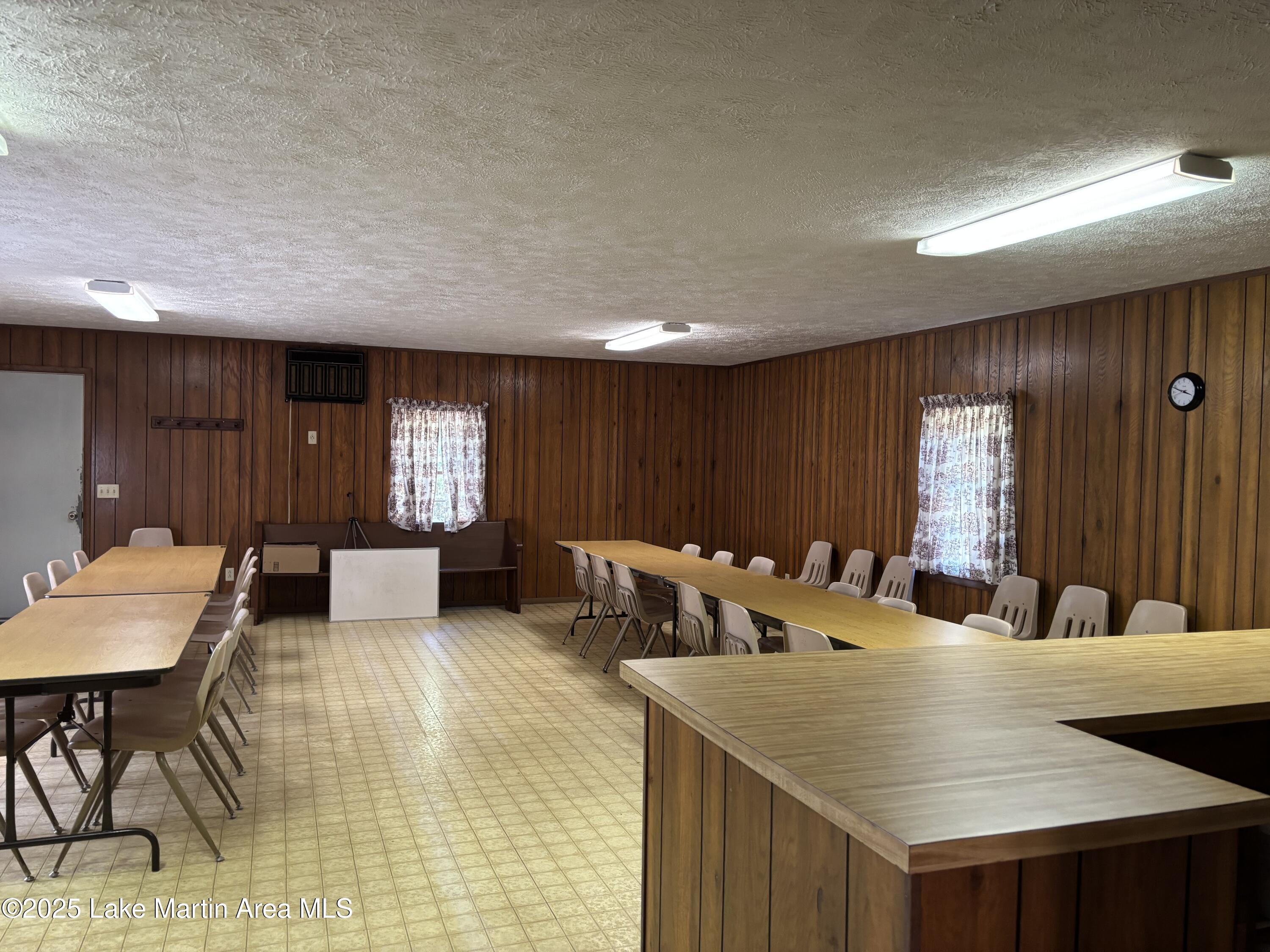 24404 Veterans Memorial Pkwy